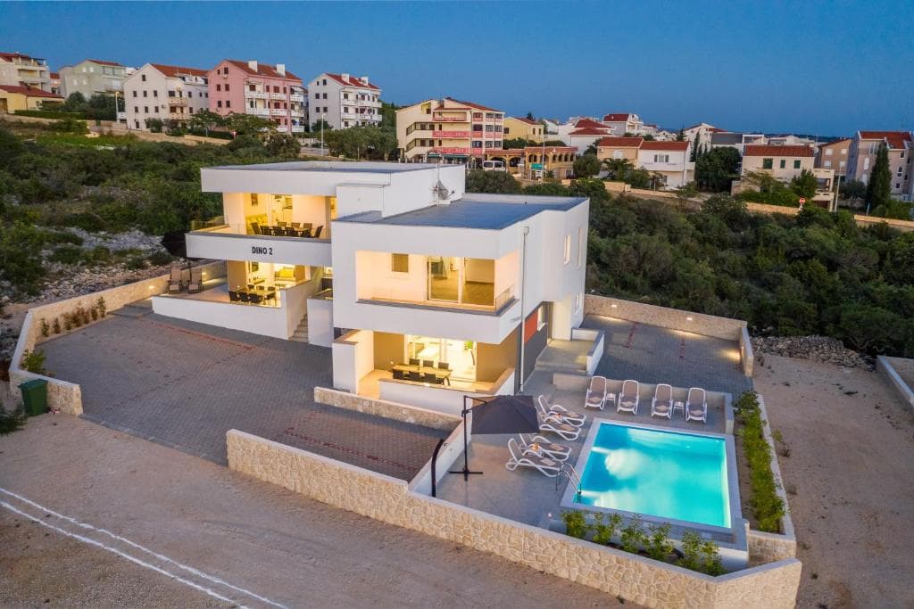 Dino 2 Luxus Apartment 7 in Novalja