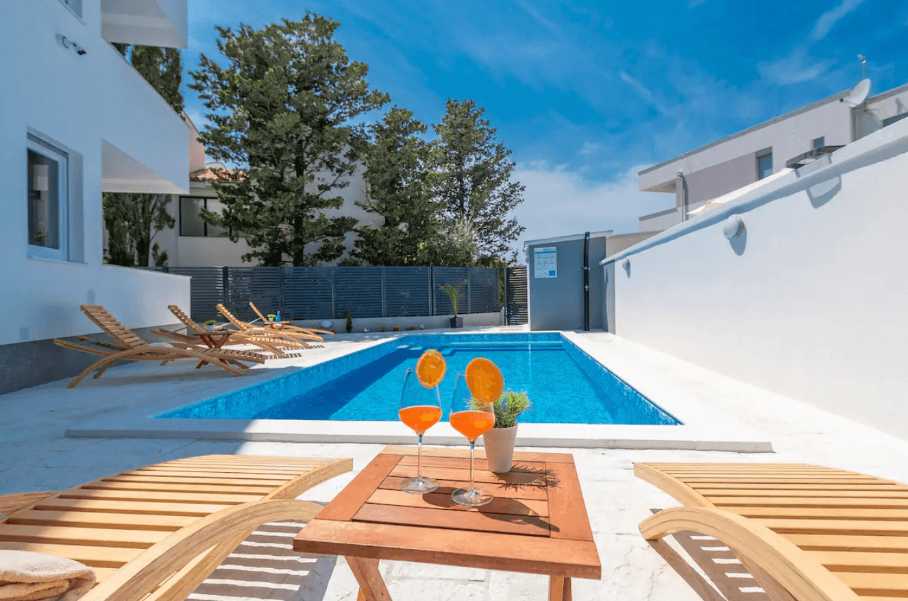 Villa Mel-Mari 6 Apartment mit Pool in Novalja Ansicht 3
