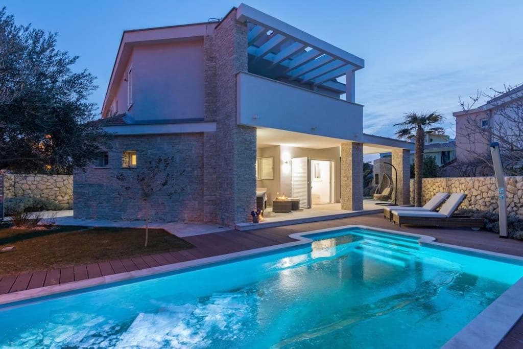 Villa White Rose