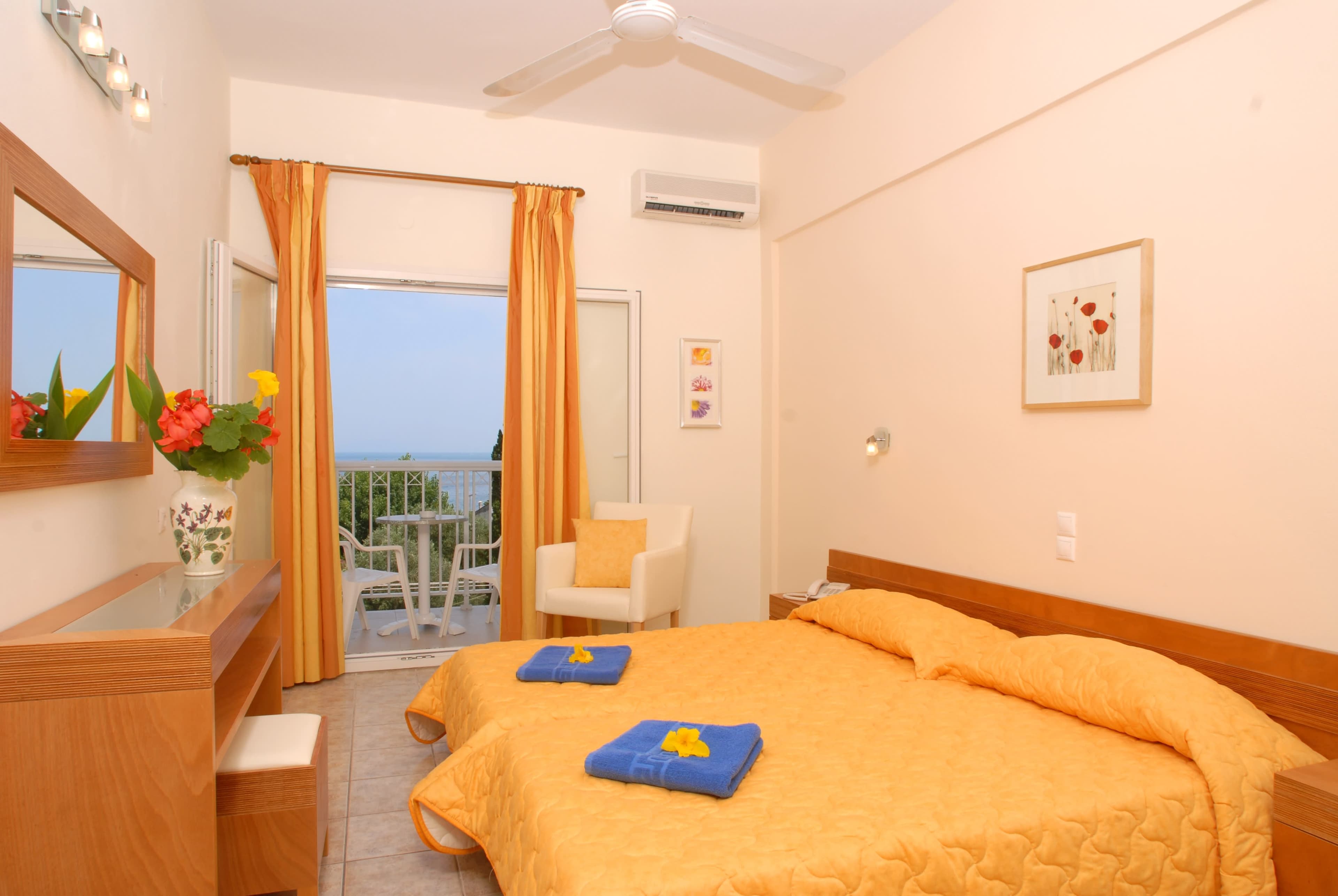 Hotel Ipsos Beach Ansicht 4