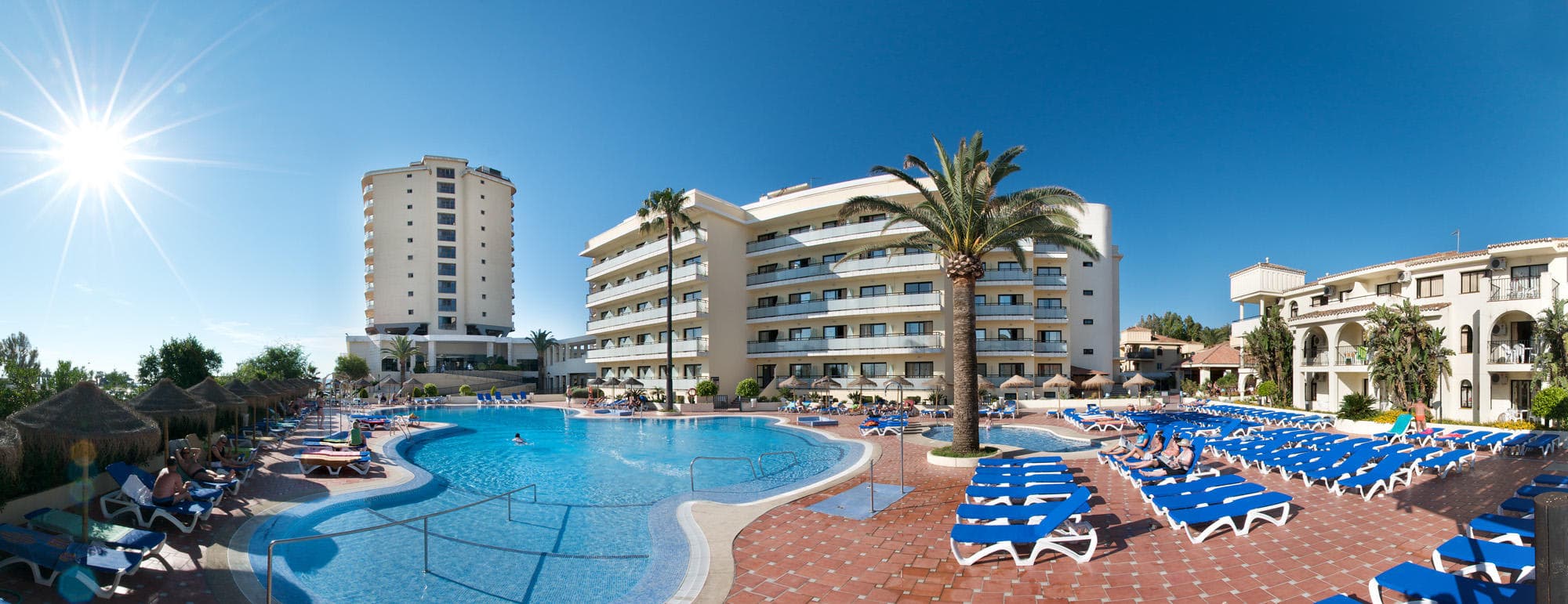 Hotel Puente Real