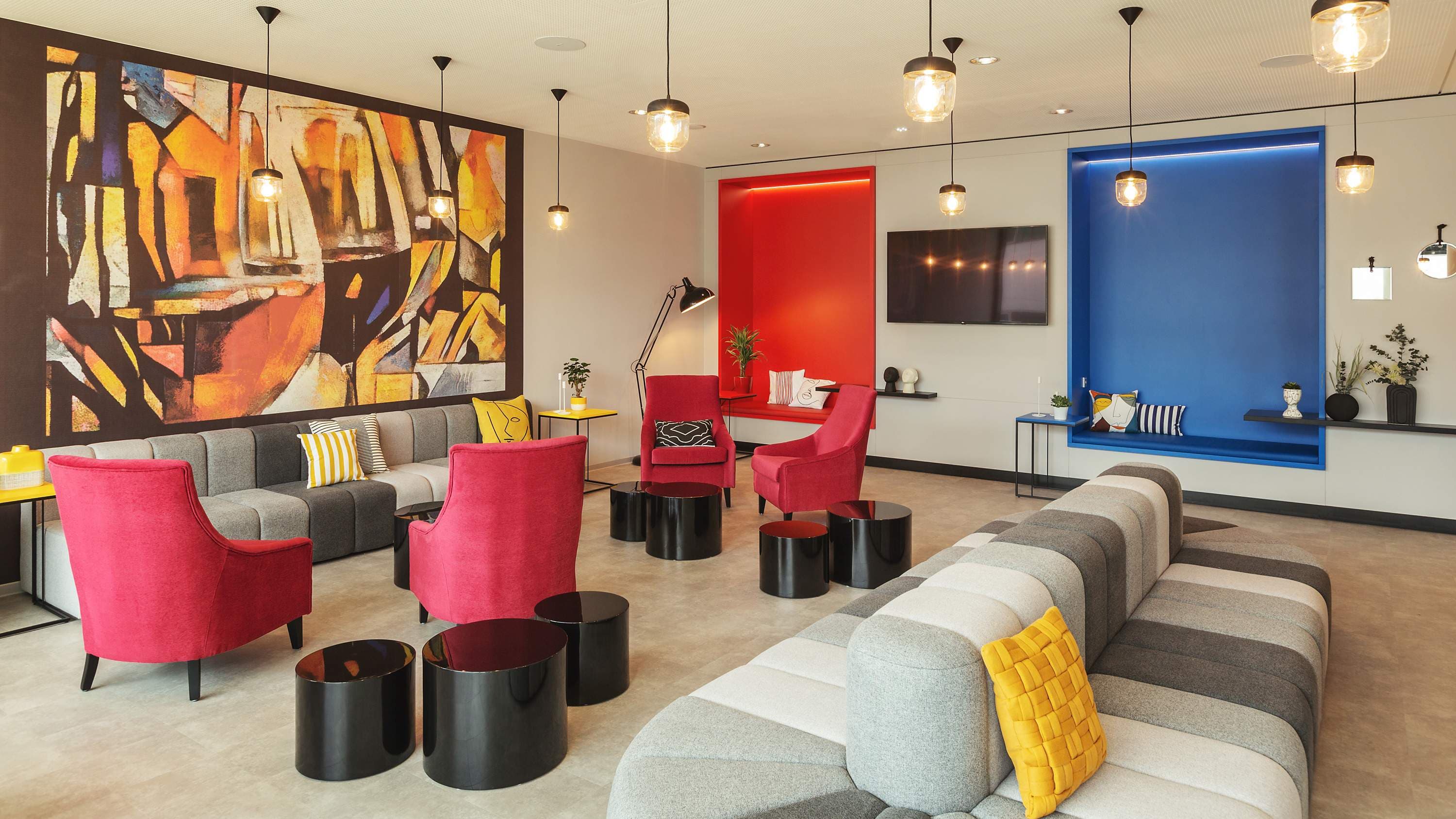 Holiday Inn - the niu, Form Stuttgart Feuerbach Ansicht 6