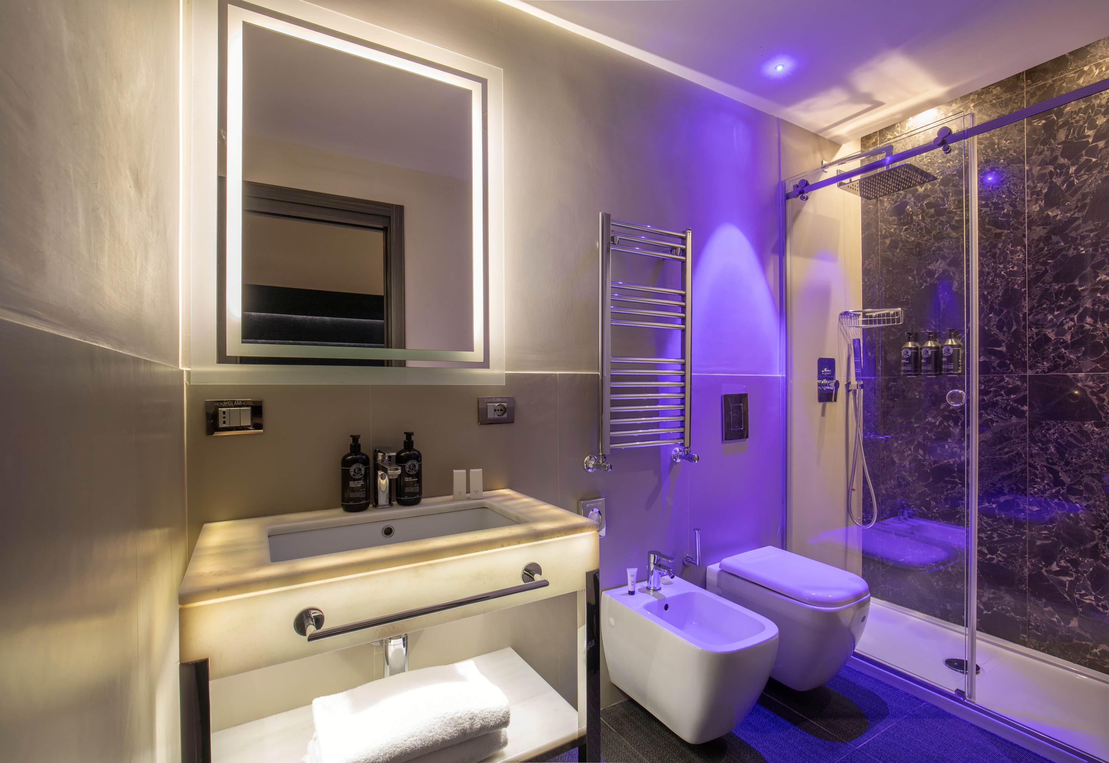 The Glam Hotel Ansicht 3