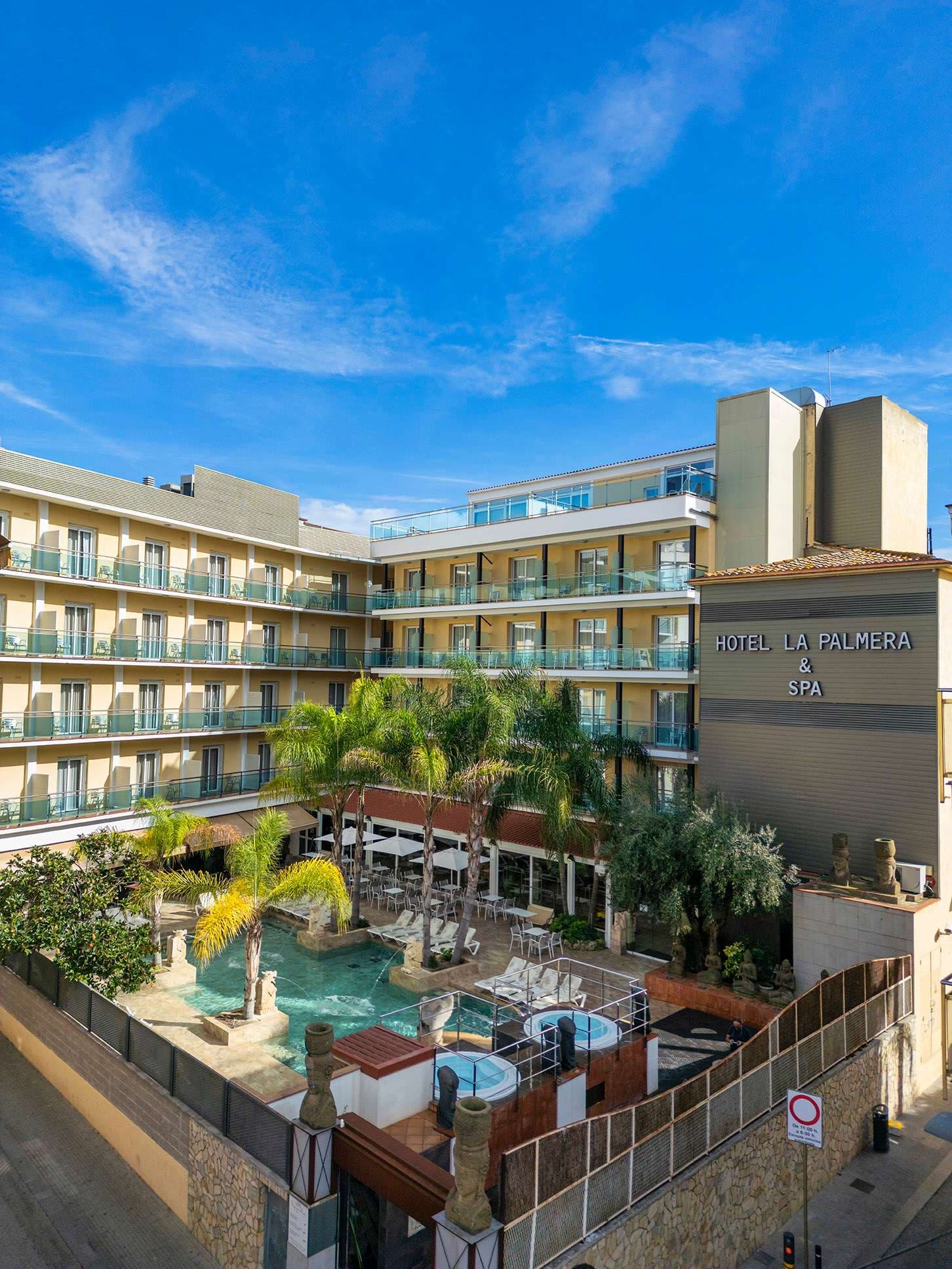 Hotel La Palmera