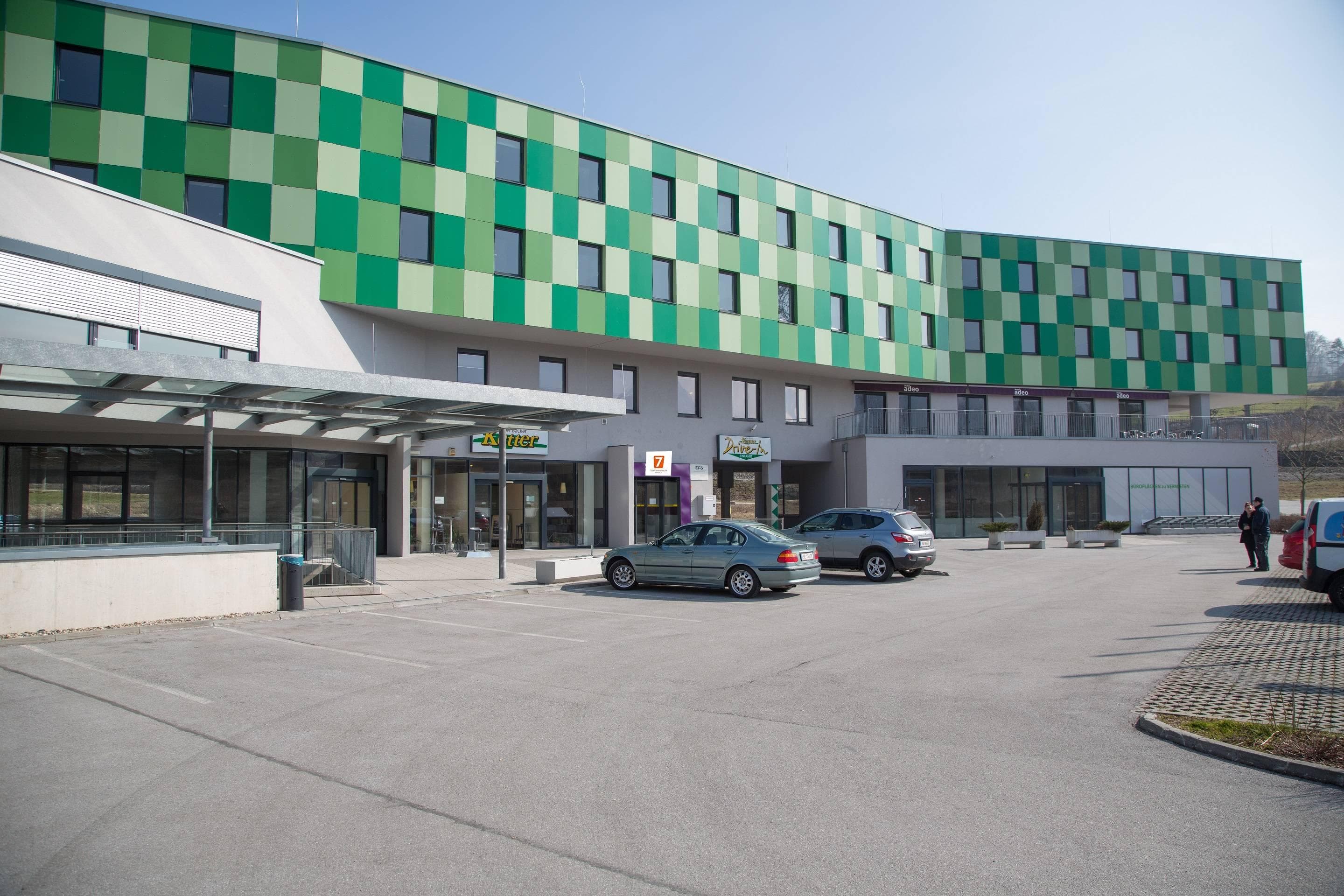B&B HOTEL Salzburg-Süd Ansicht 2