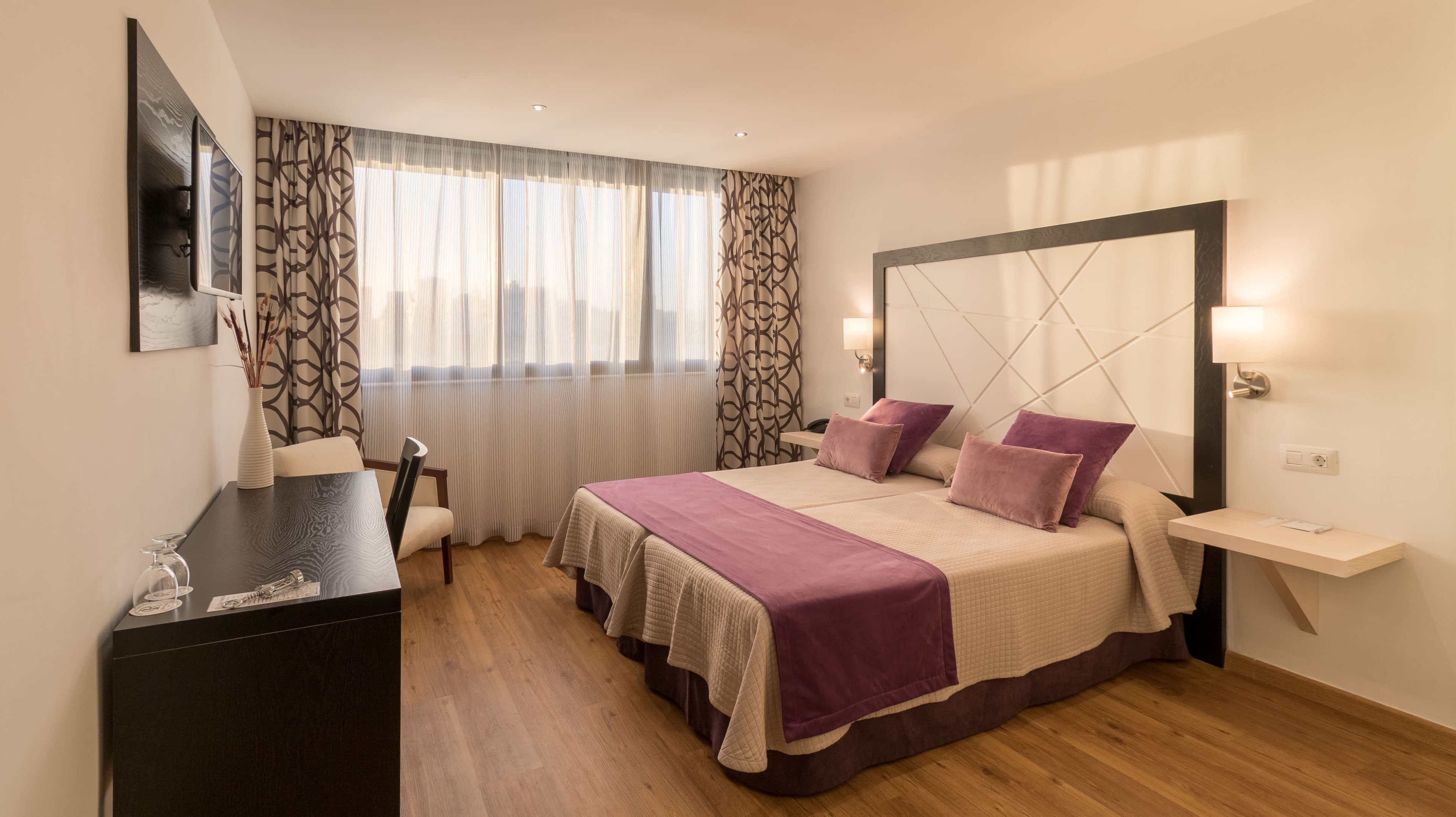 Hotel Colon Rambla Ansicht 6