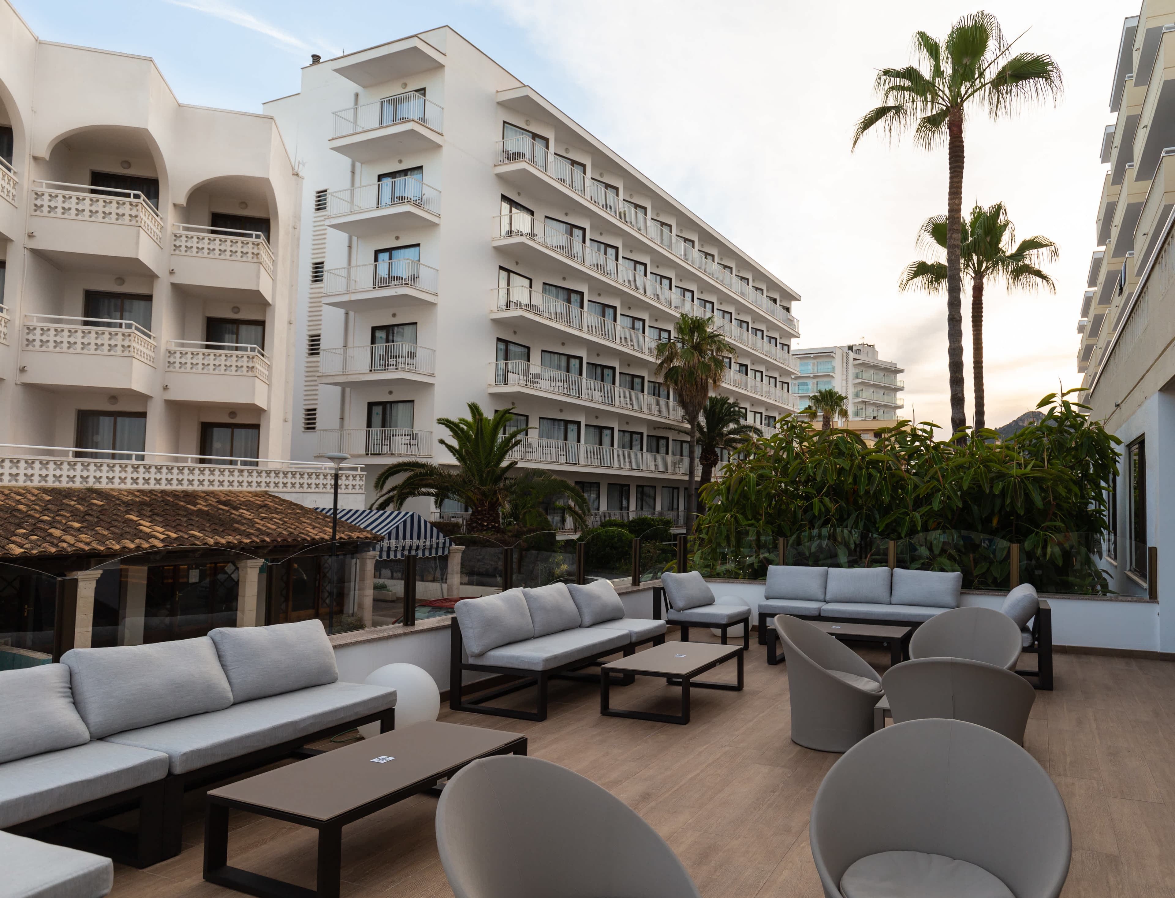 R2 Veronica Beach Hotel Ansicht 9