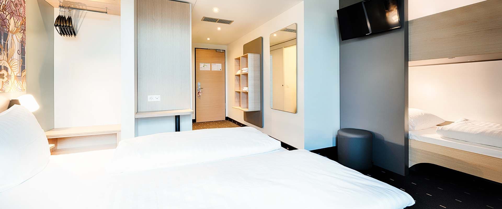 B&B Hotel München-Moosach Ansicht 4