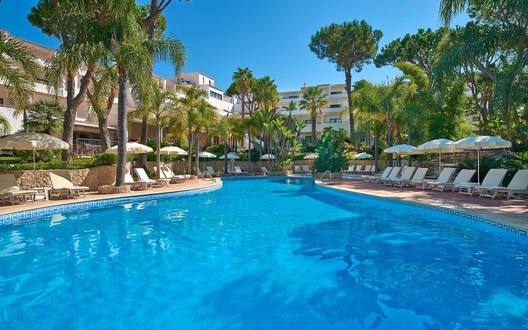 Ria Park Garden Hotel
