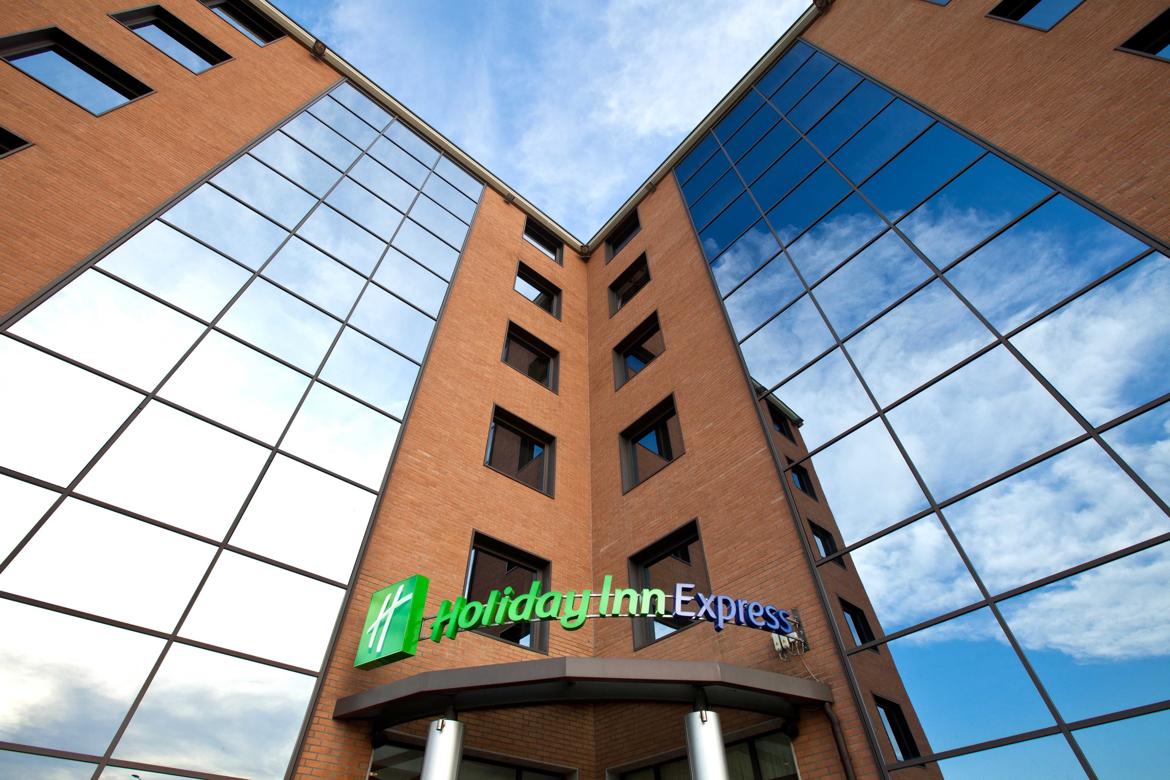 Hotel Holiday Inn Express Reggio Emilia Ansicht 2