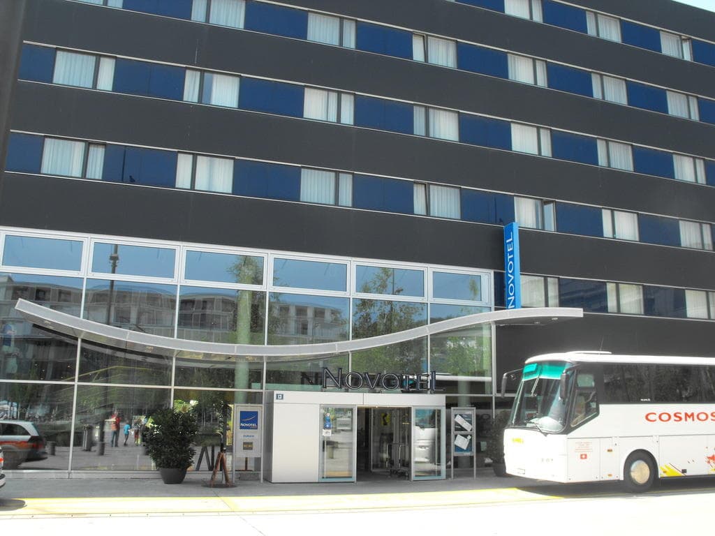 Hotel Novotel Zürich City West Ansicht 2