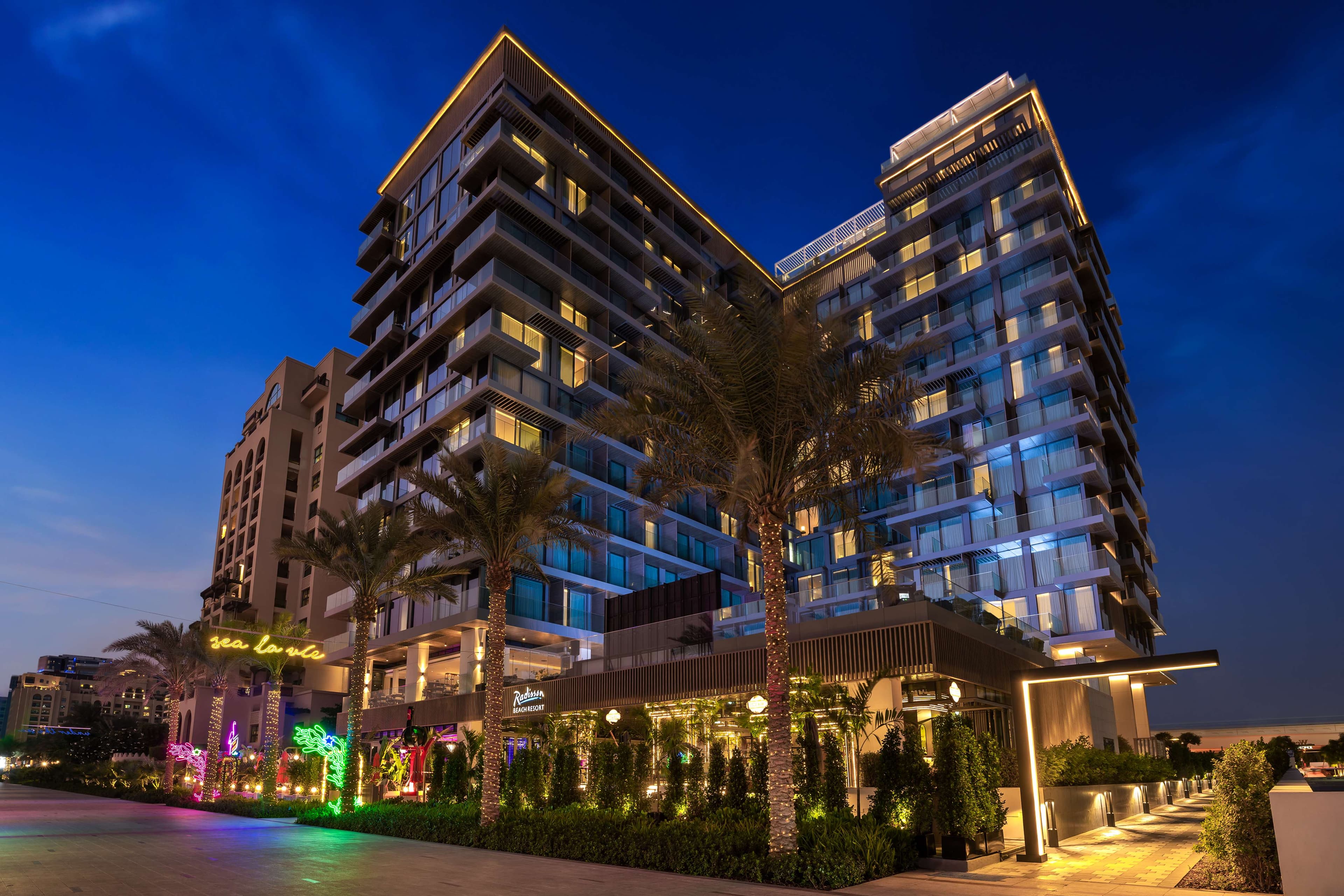 Radisson Beach Resort Palm Jumeirah Ansicht 2