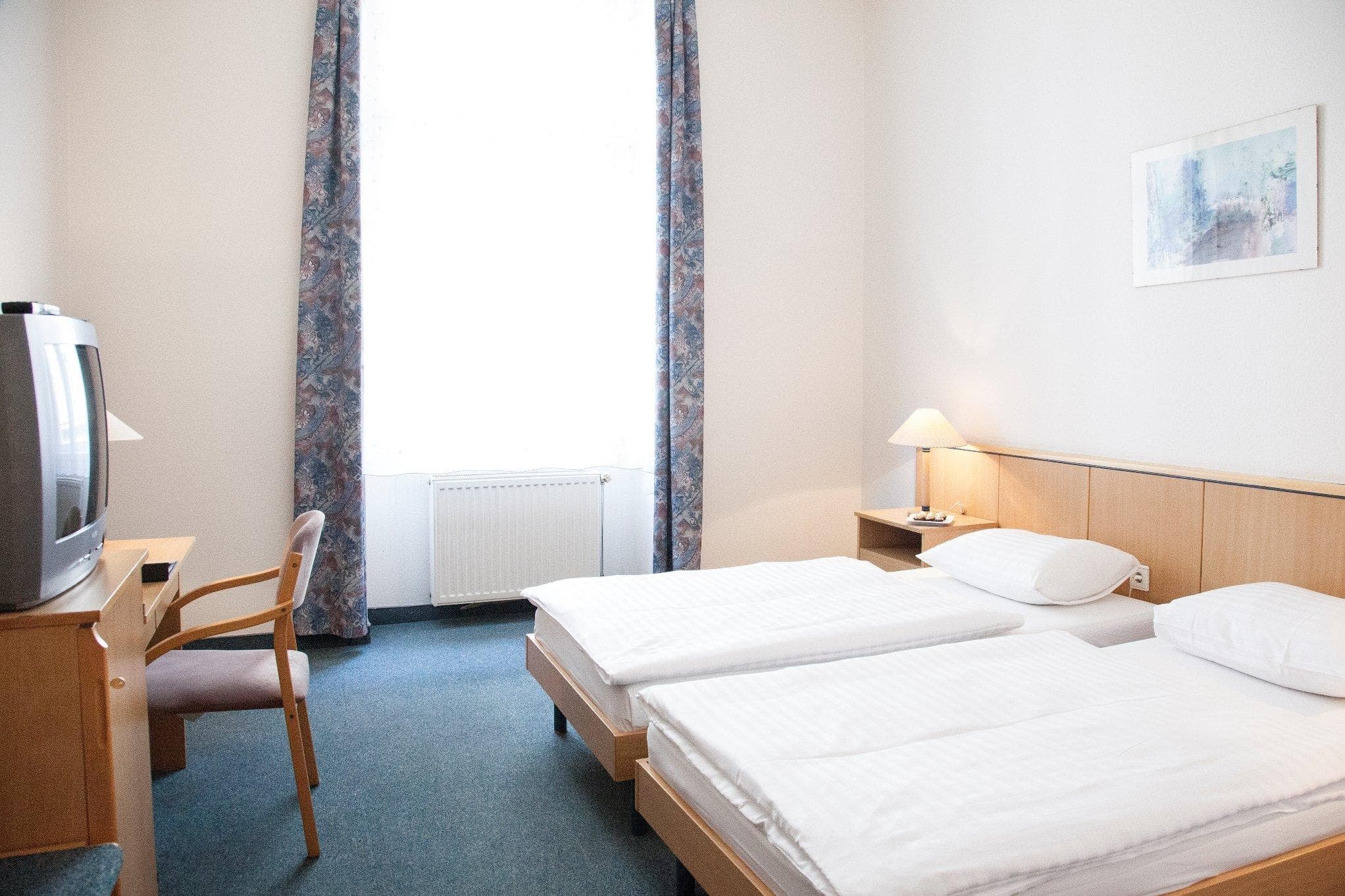 City Hotel Ring