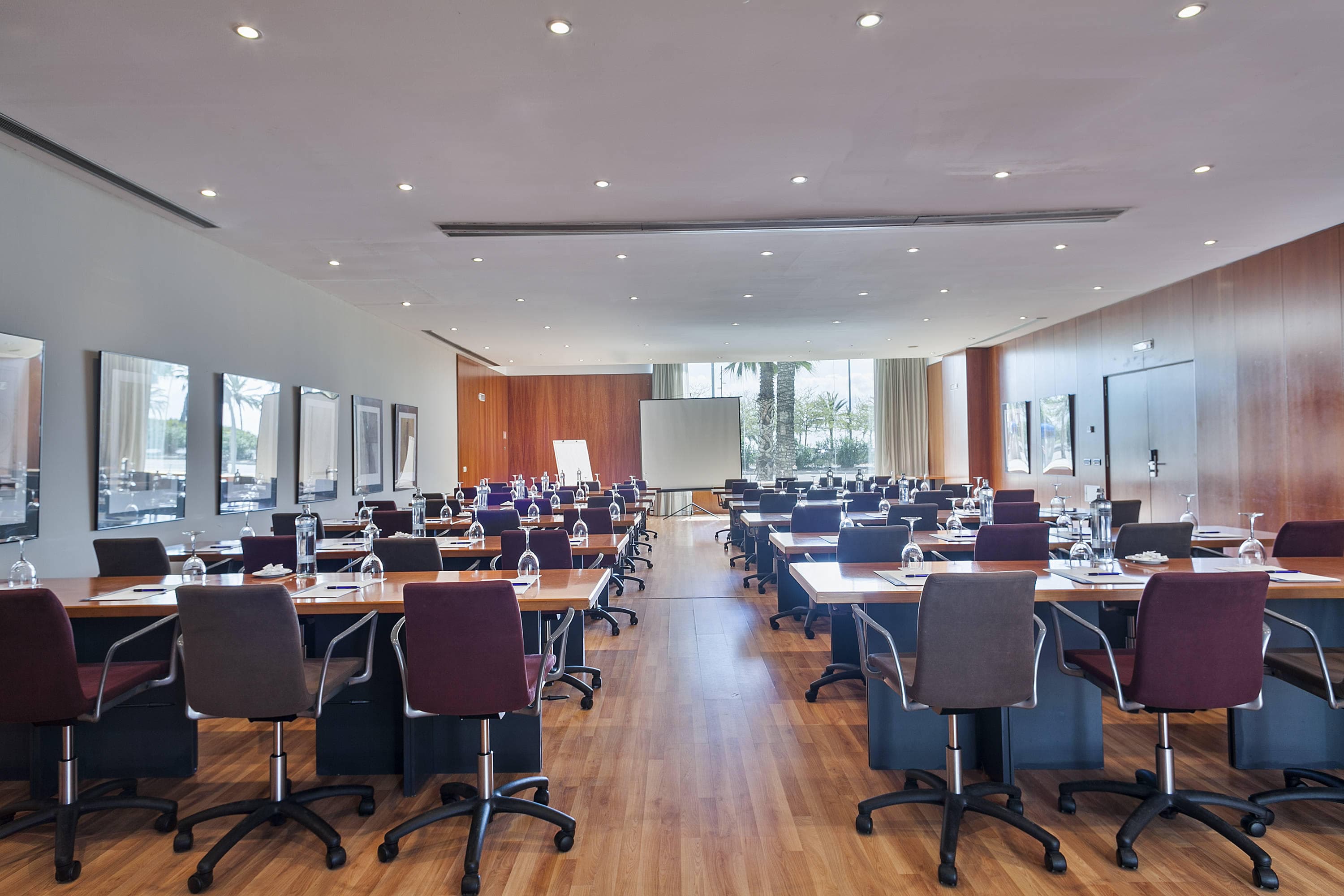 Hotel Front Maritim Ansicht 10