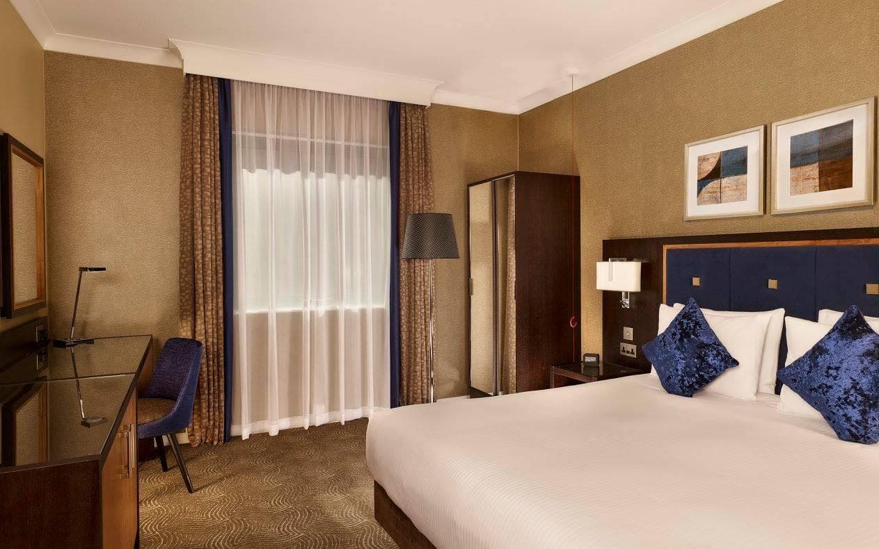 DoubleTree by Hilton Hotel Woking Ansicht 4