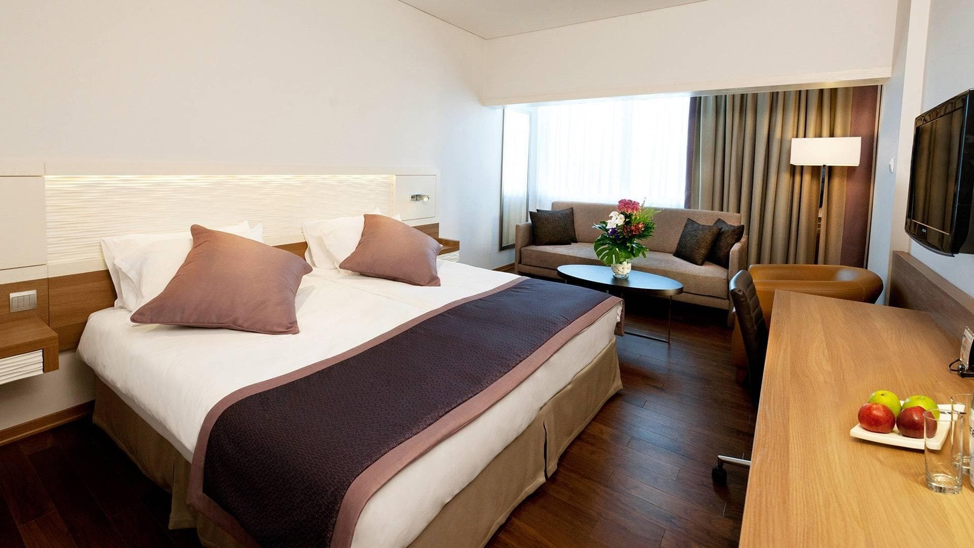 Crowne Plaza Hotel Limassol Ansicht 4