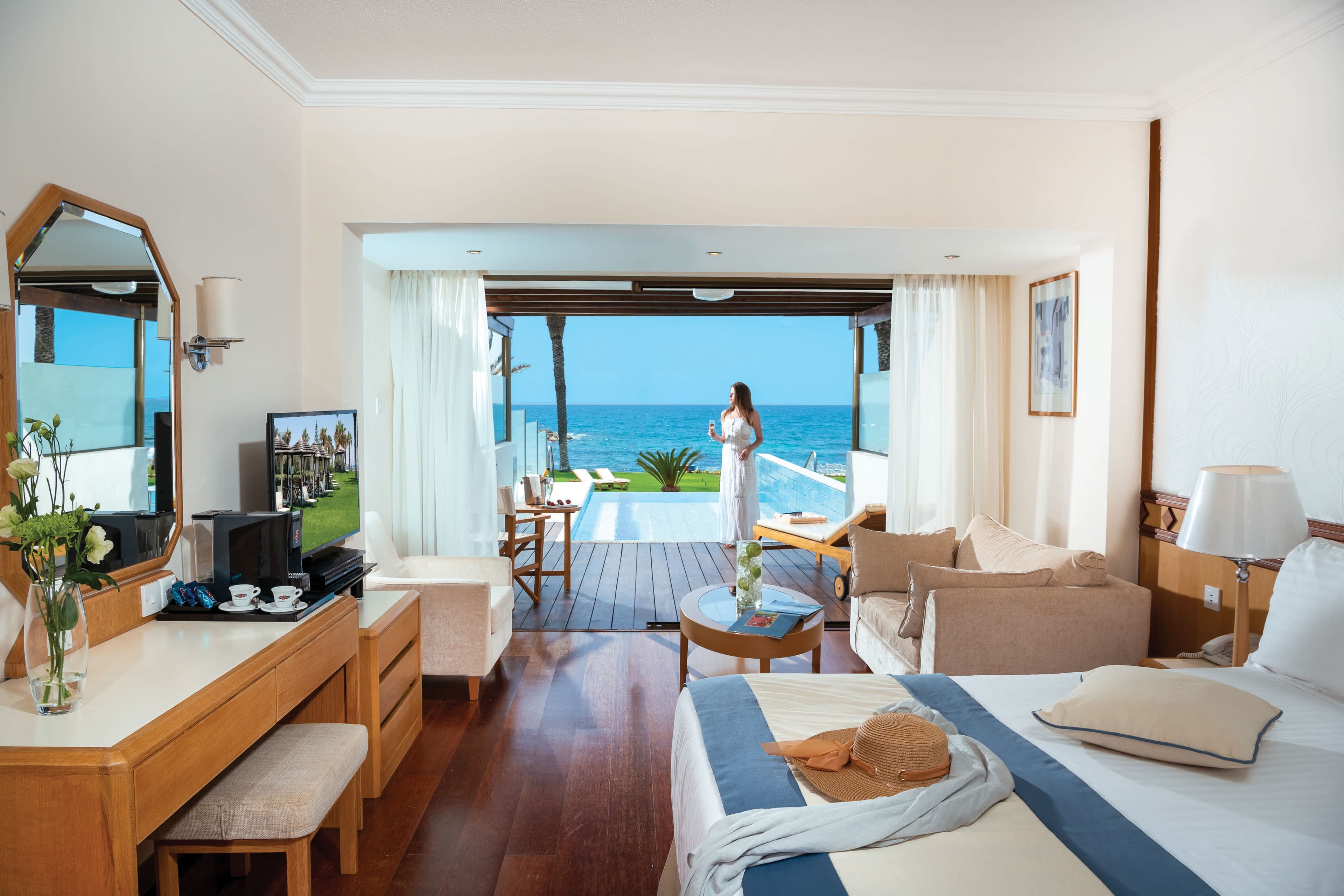 Constantinou Bros Athena Beach Hotel Ansicht 9