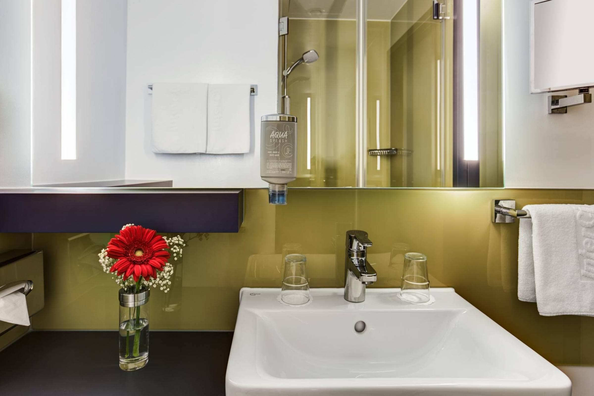 IntercityHotel Frankfurt Airport Terminal 3 Ansicht 7