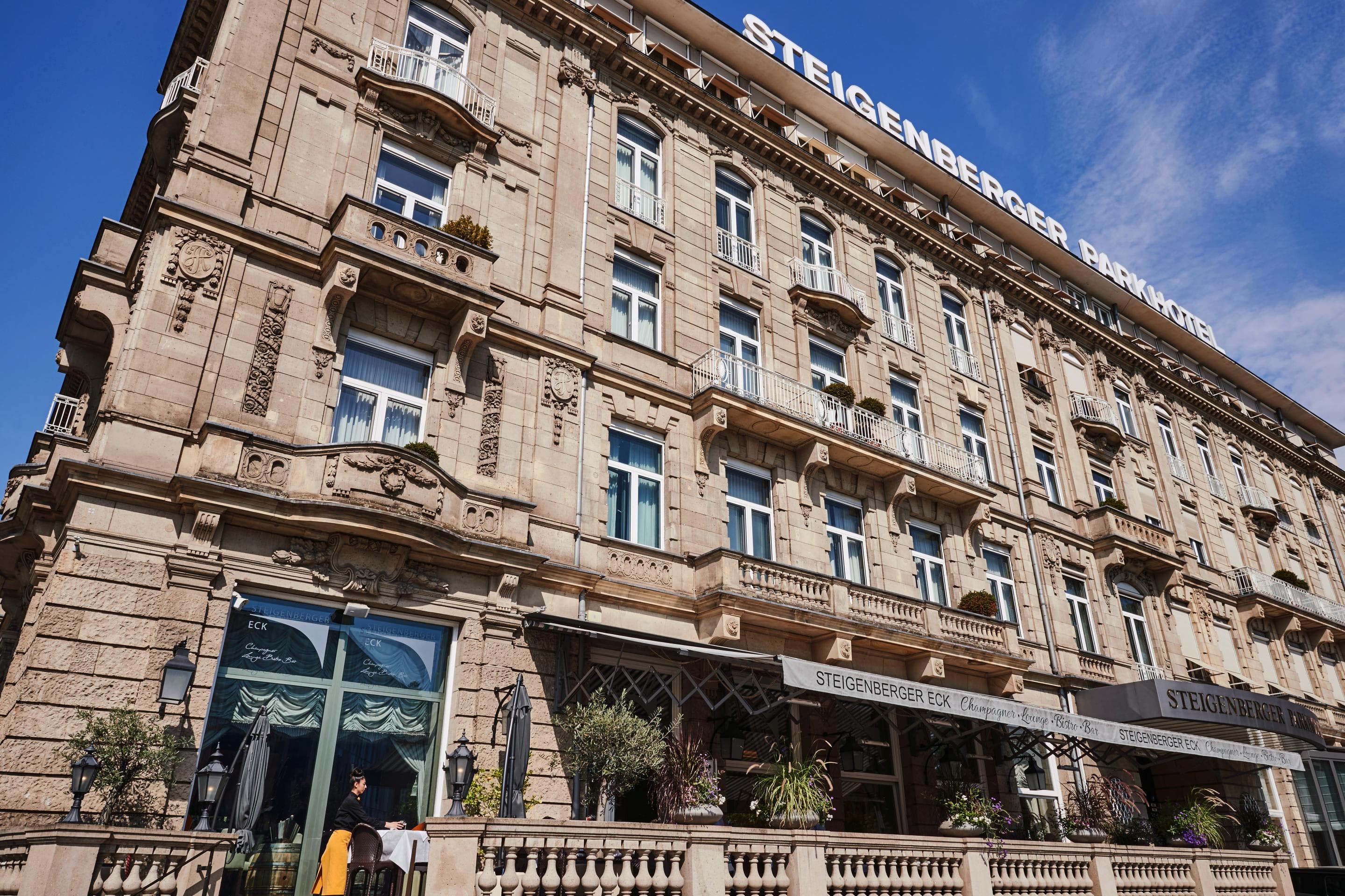 Steigenberger Icon Parkhotel Ansicht 2
