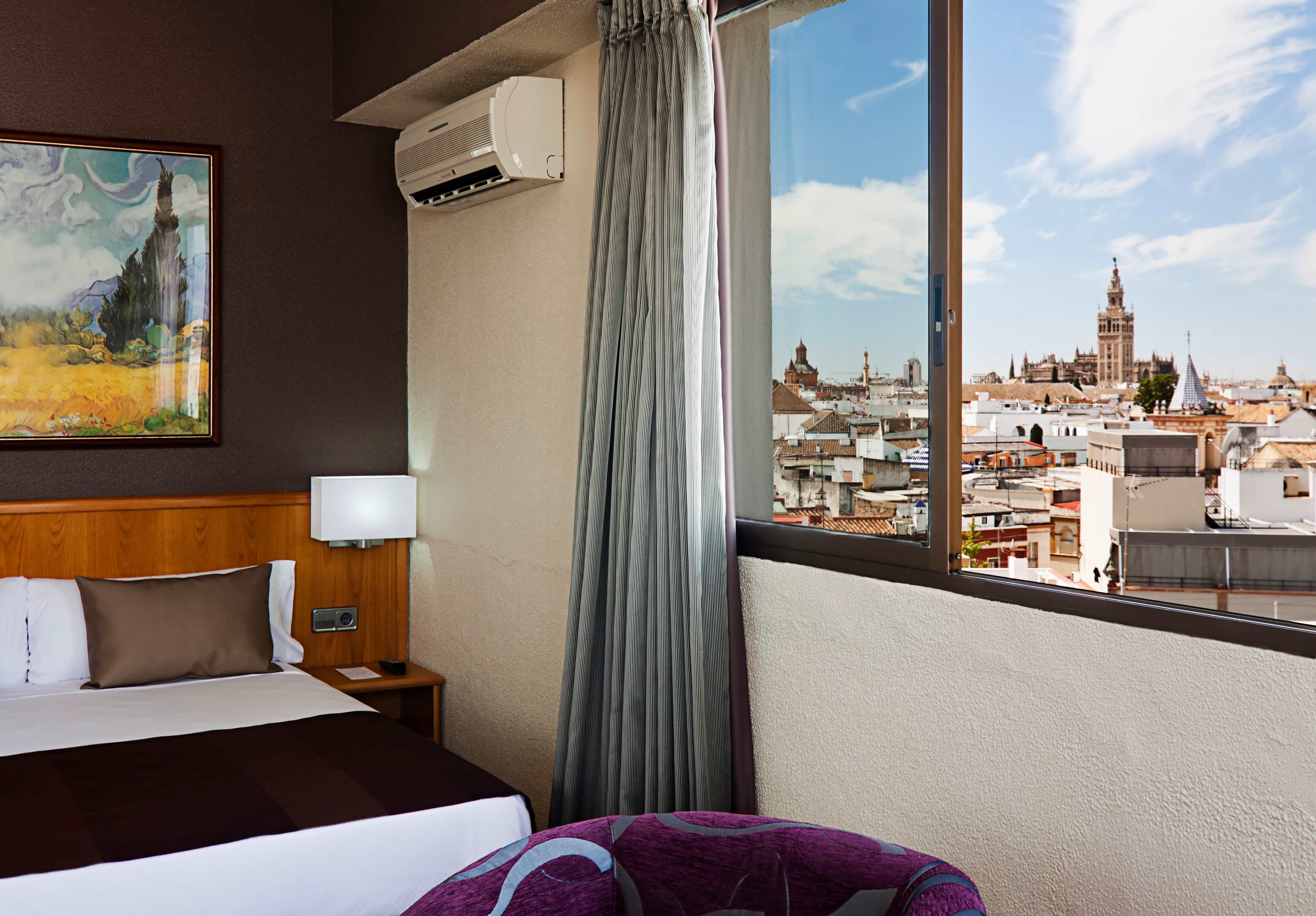 Hotel Catalonia Giralda Ansicht 3