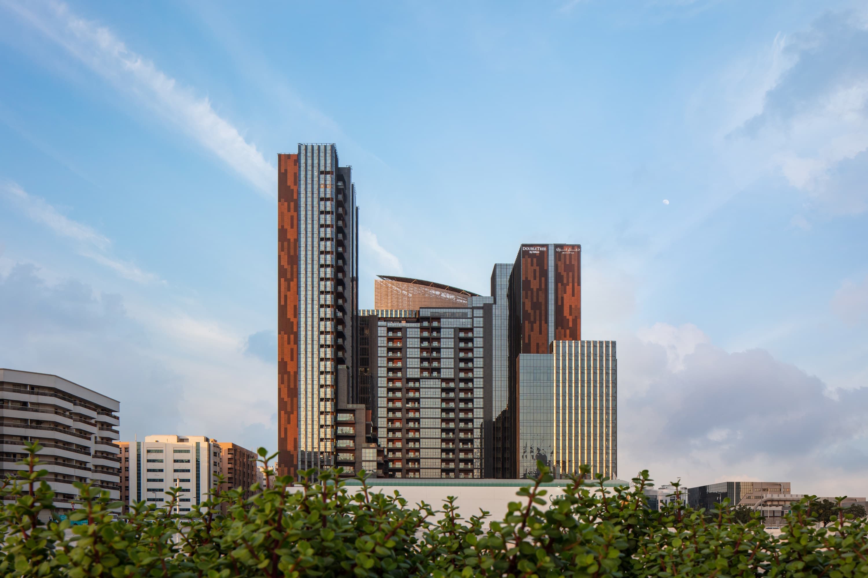DoubleTree by Hilton Dubai M Square Hotel & Residences Ansicht 2