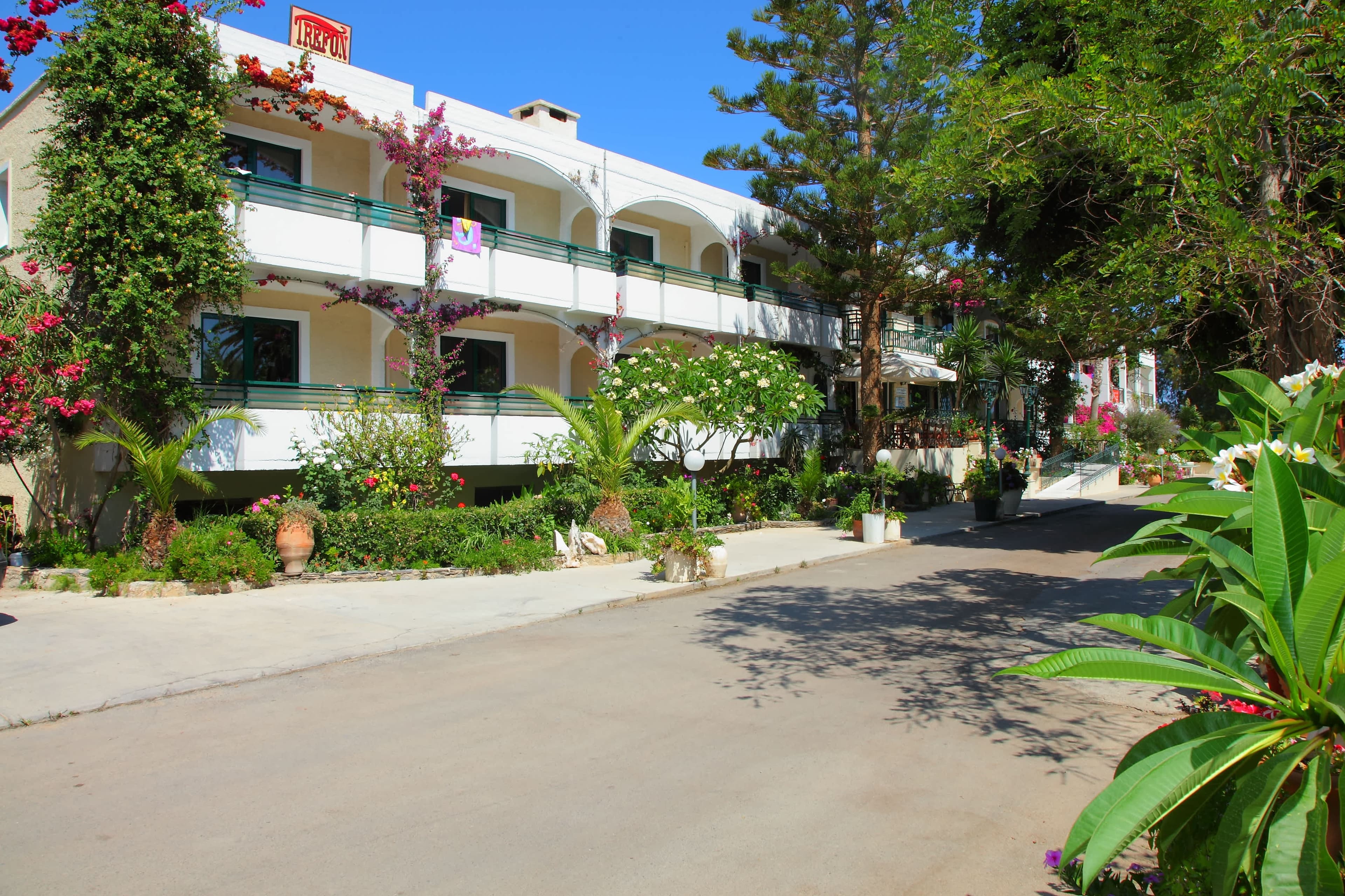 Hotel Trefon Apartments