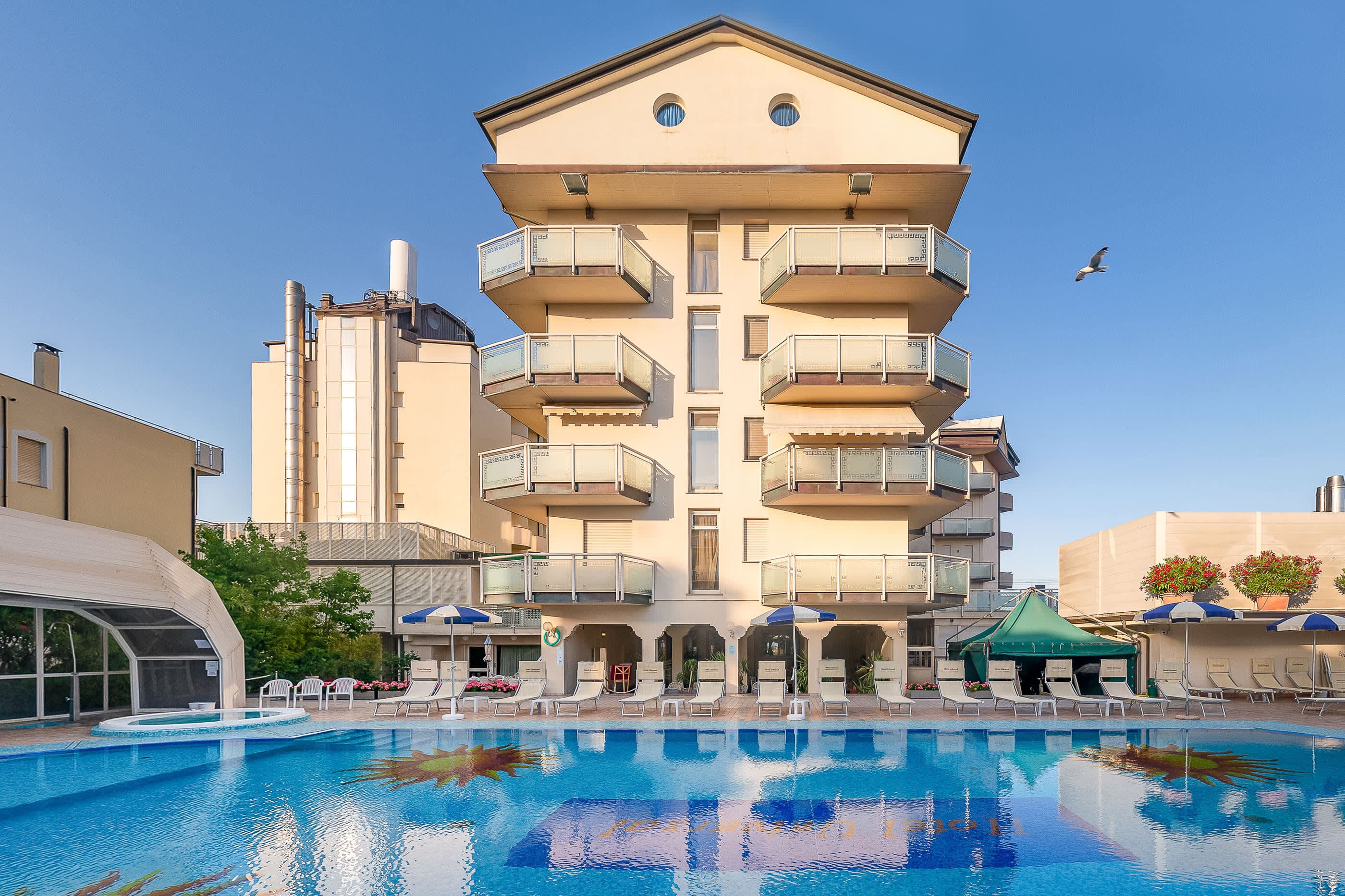 Hotel Universal Ansicht 2