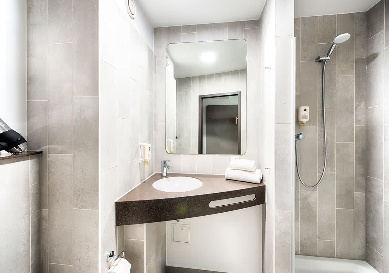 B&B Hotel München-Putzbrunn Ansicht 3