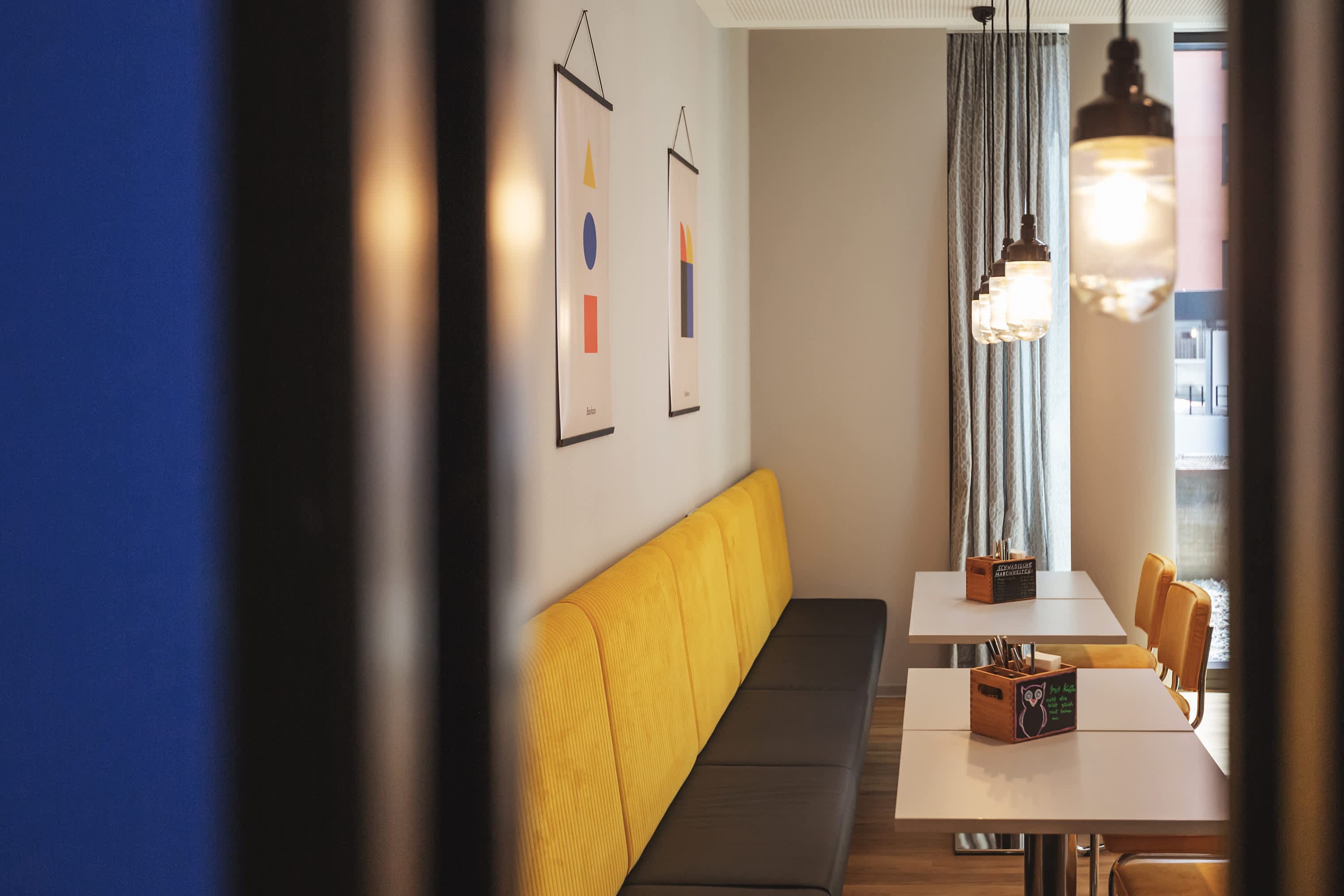 Holiday Inn - the niu, Form Stuttgart Feuerbach Ansicht 9