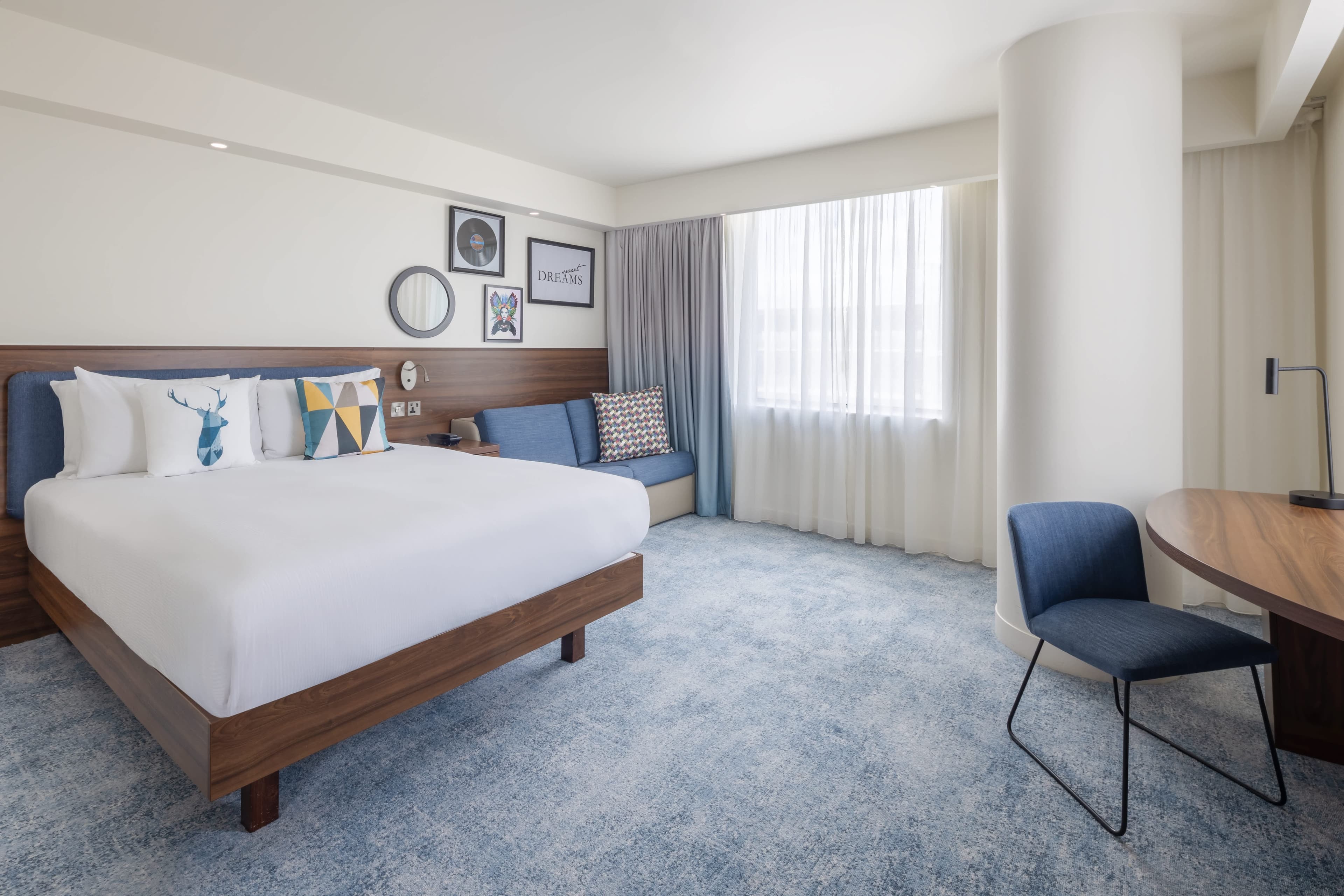 Hampton by Hilton London Gatwick Airport Ansicht 3