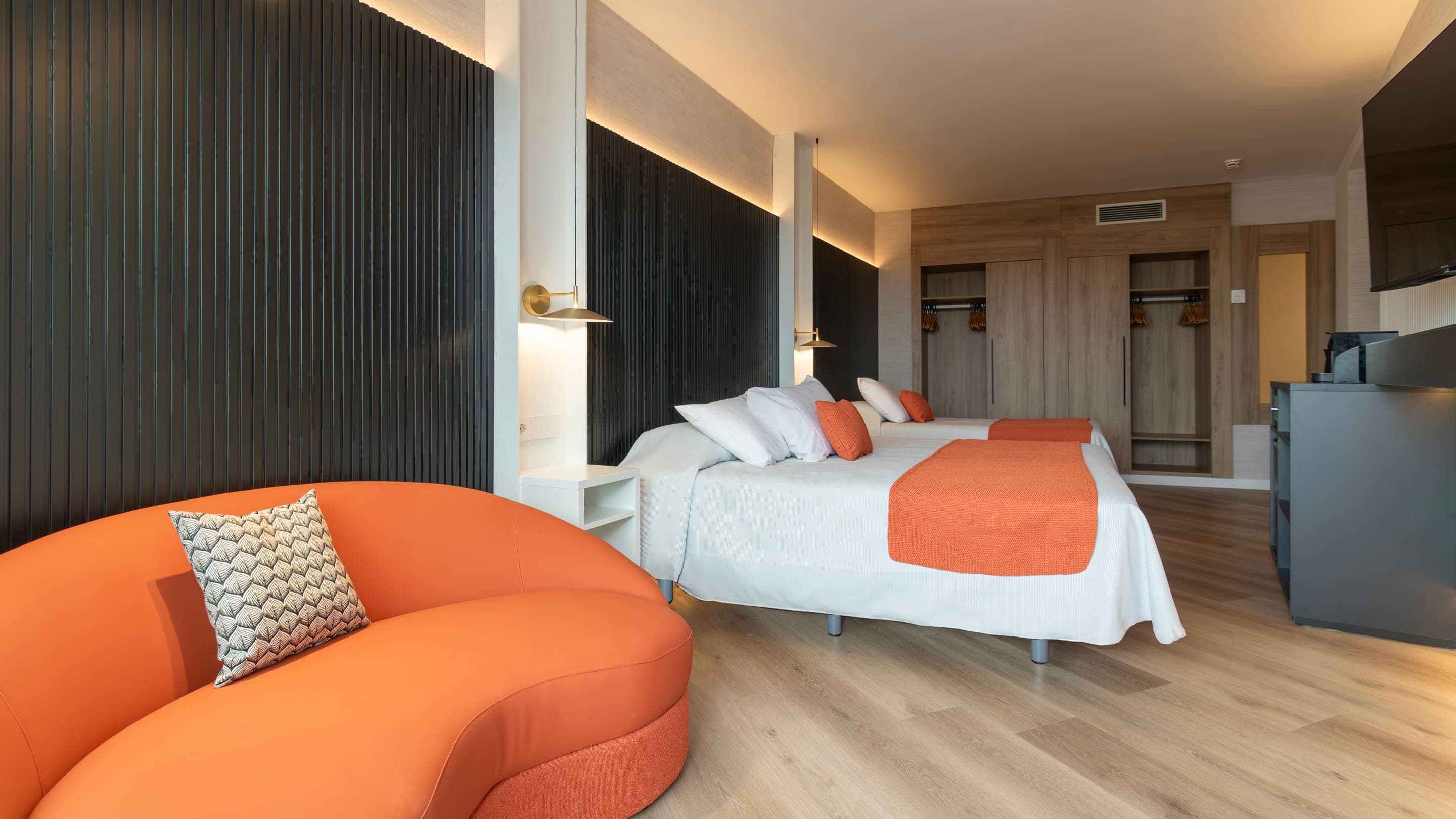 Golden Port Salou & Spa Ansicht 4