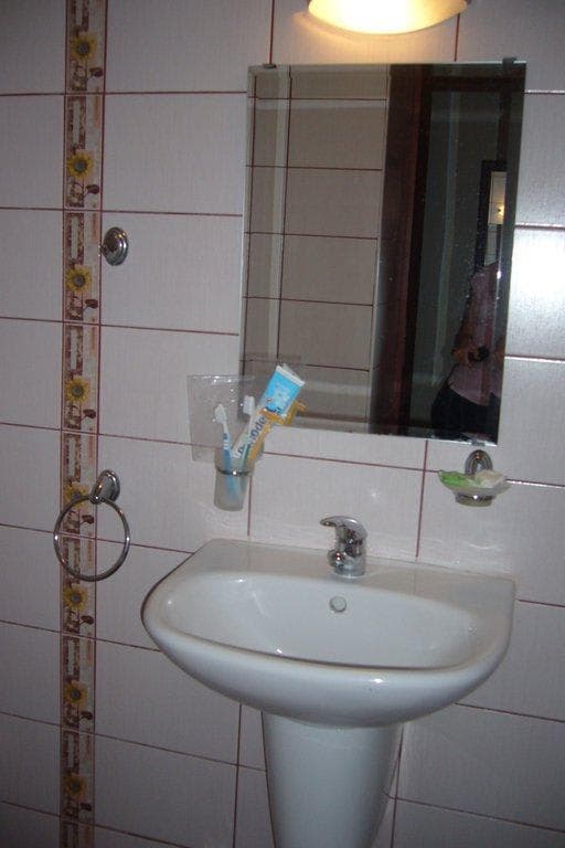 Hotel Juzhni Noshti Ansicht 3