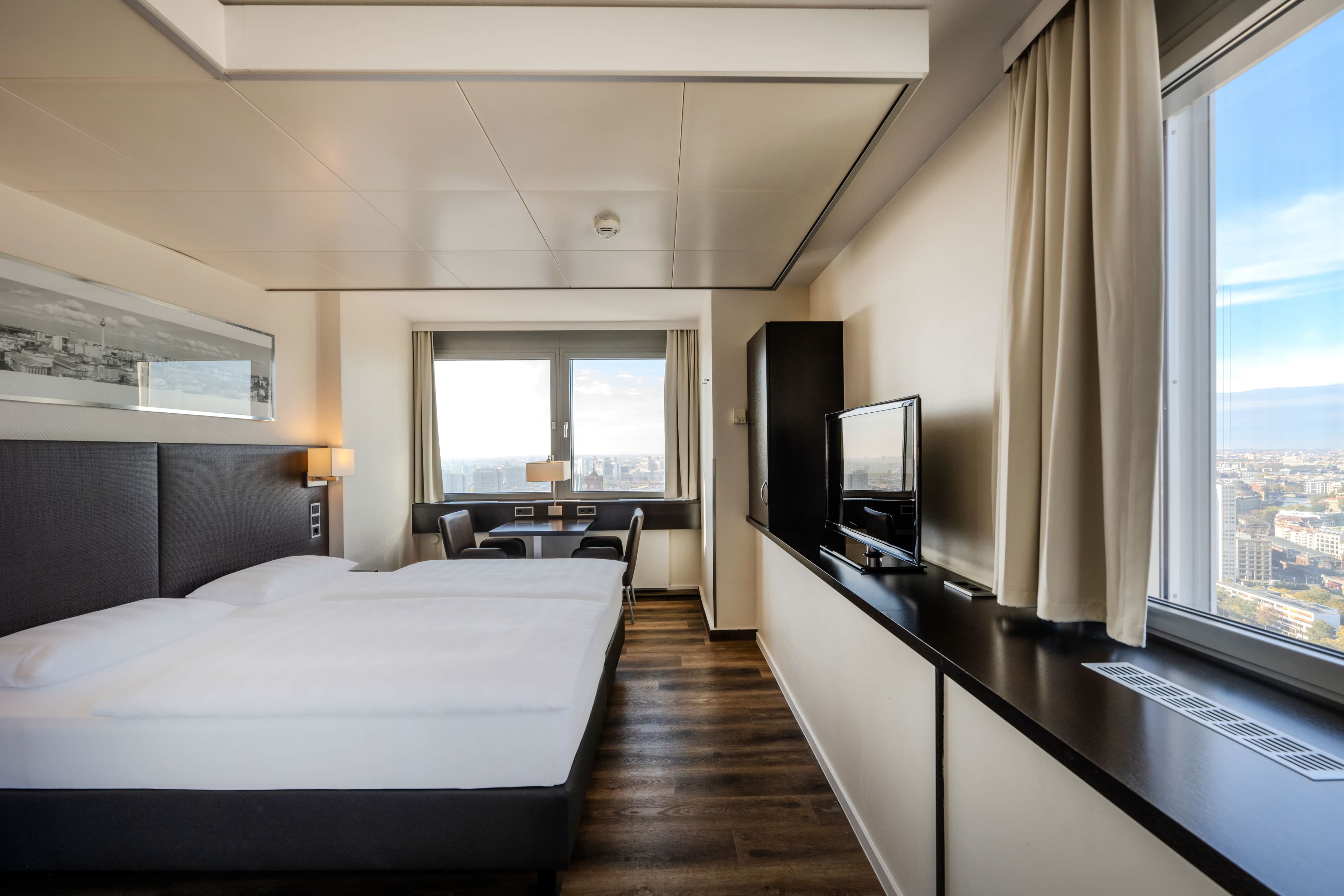 Park Inn by Radisson Berlin Alexanderplatz Ansicht 7