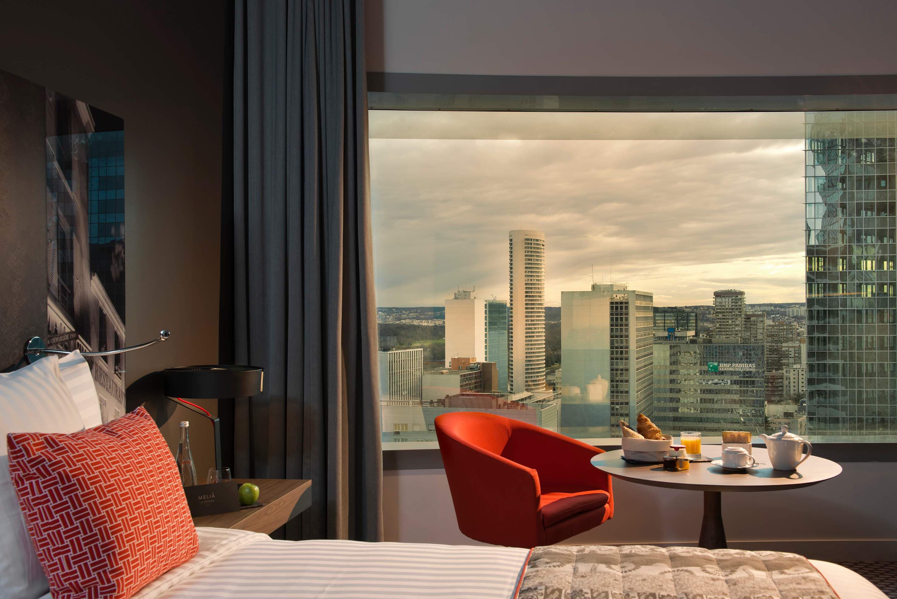 Hotel Melia Paris La Defense Ansicht 3