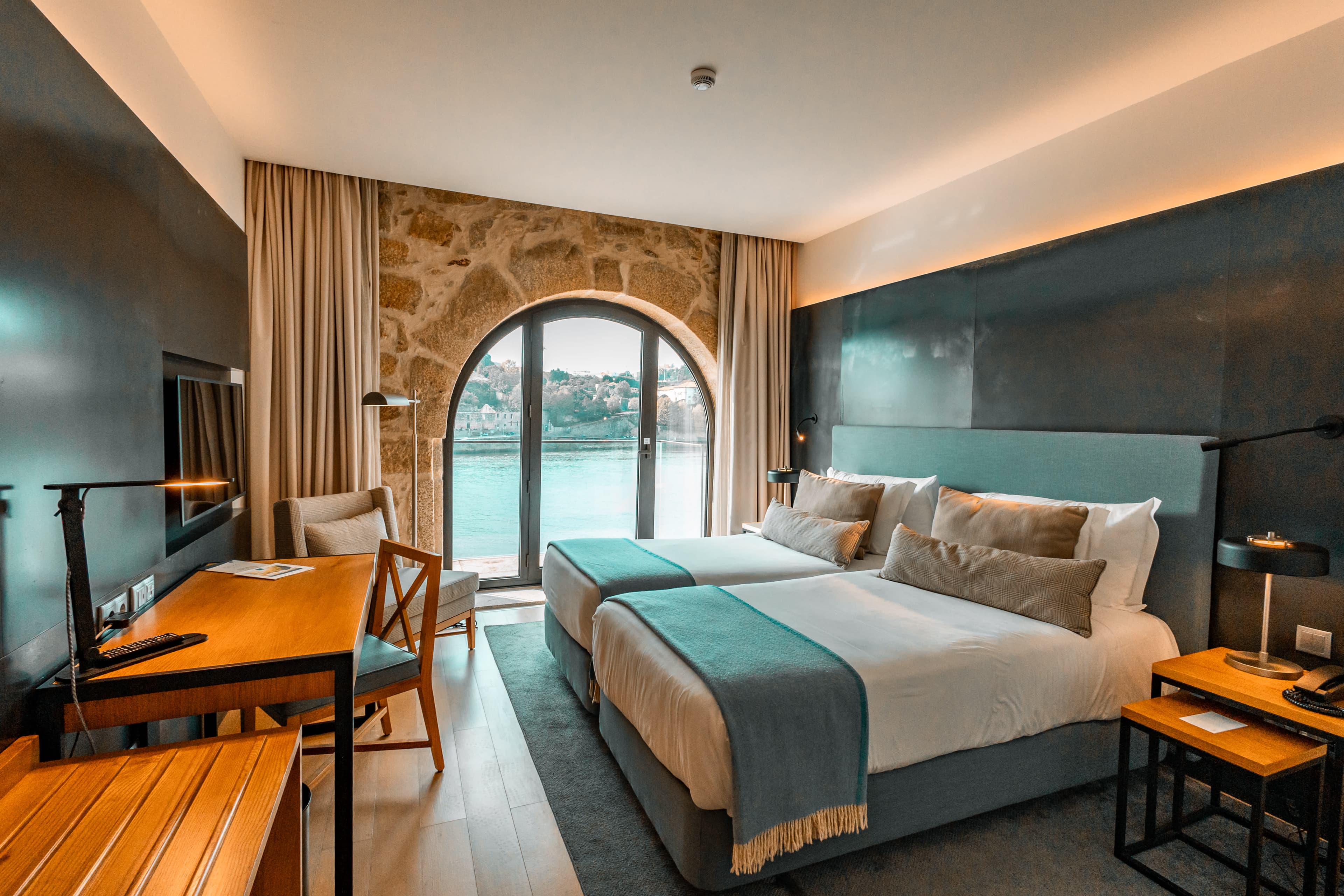 NEYA Porto Hotel