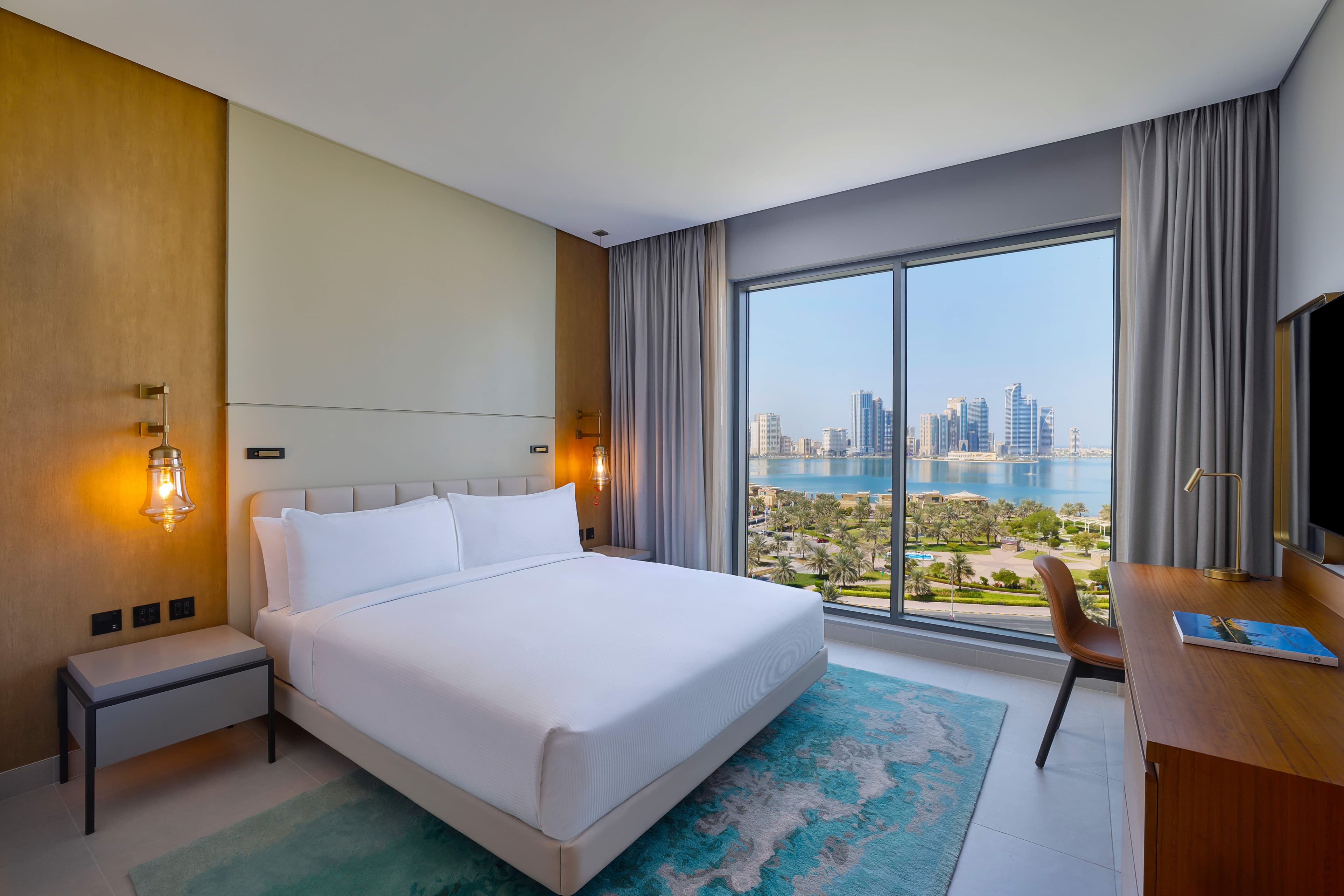 DoubleTree by Hilton Sharjah Waterfront Hotel & Residences Ansicht 5