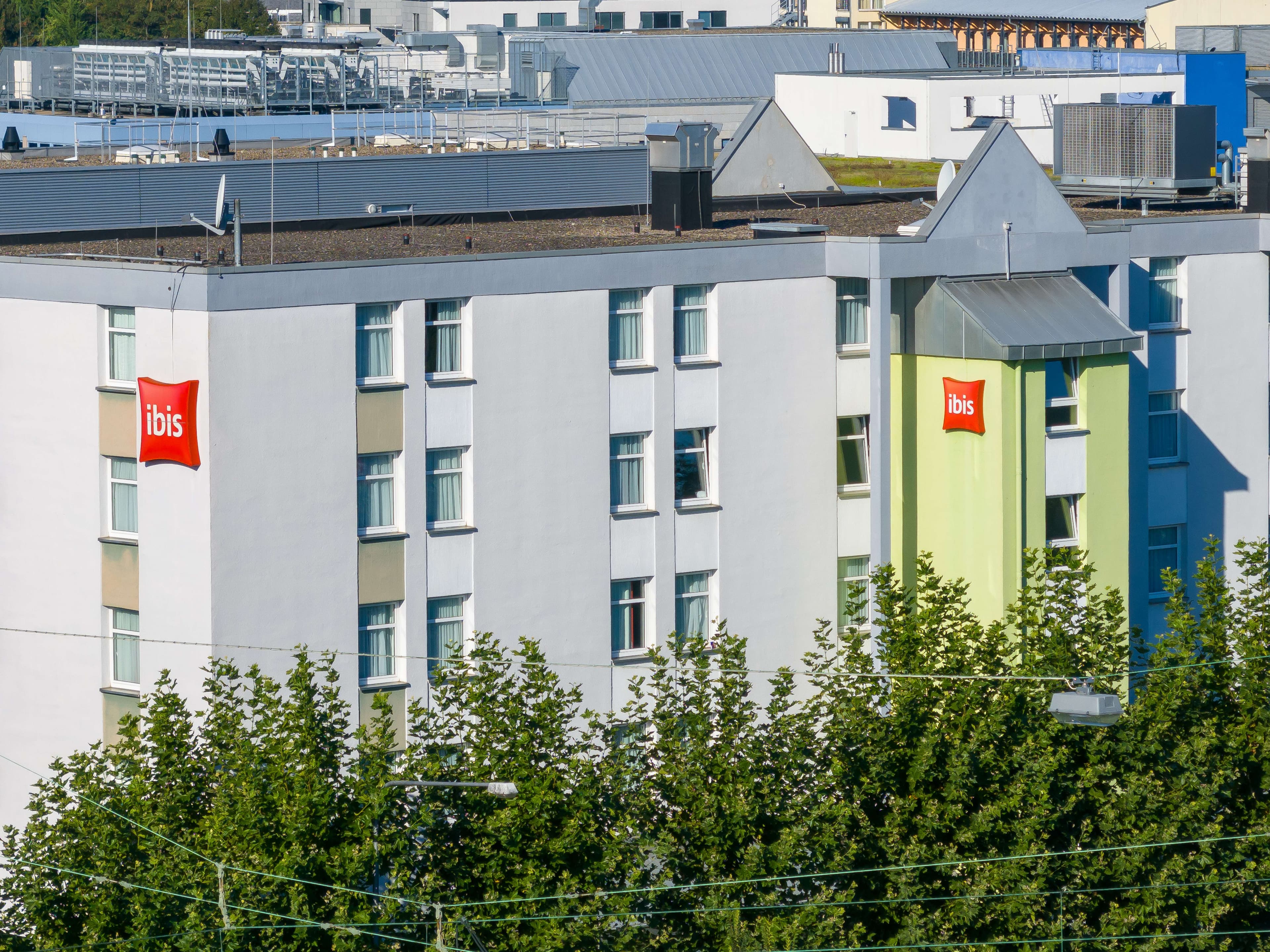 ibis Hotel Frankfurt Messe West Ansicht 2