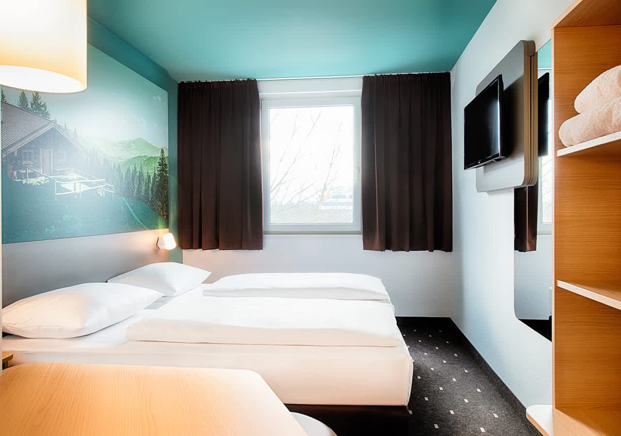 B&B Hotel München-Putzbrunn Ansicht 4