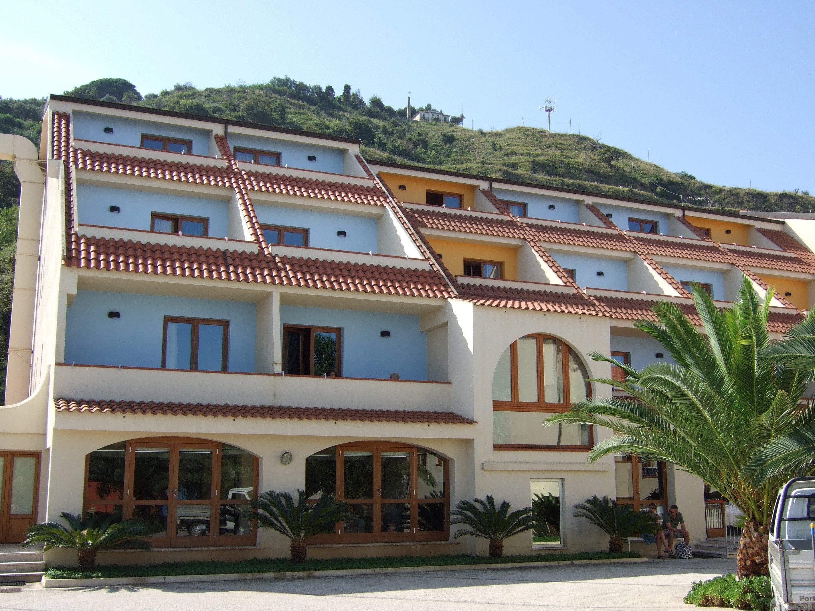 Tropis Hotel Ansicht 2