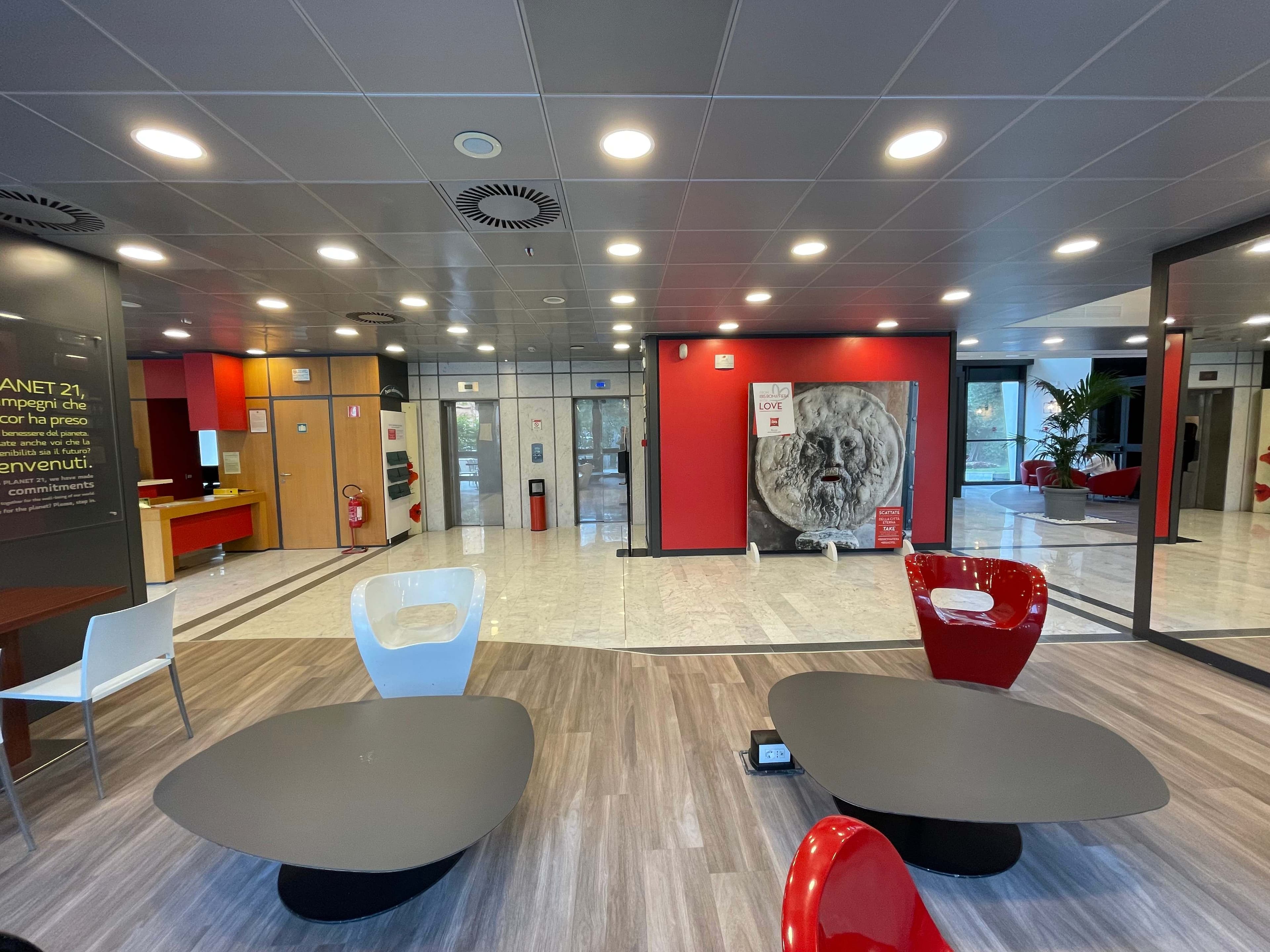 Hotel ibis Roma Fiera Ansicht 7