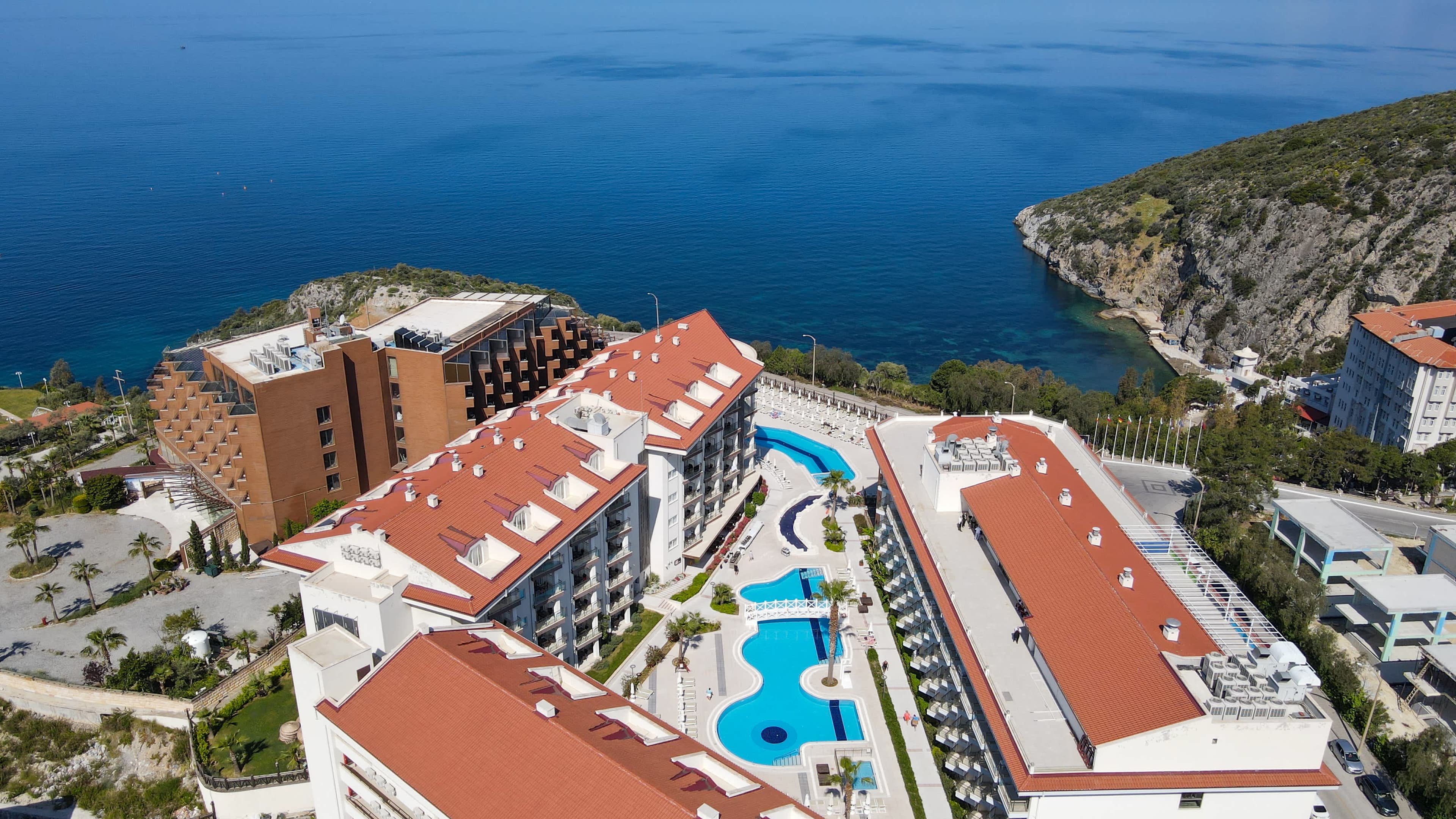 Ramada Hotel & Suites by Wyndham Kusadasi Ansicht 2