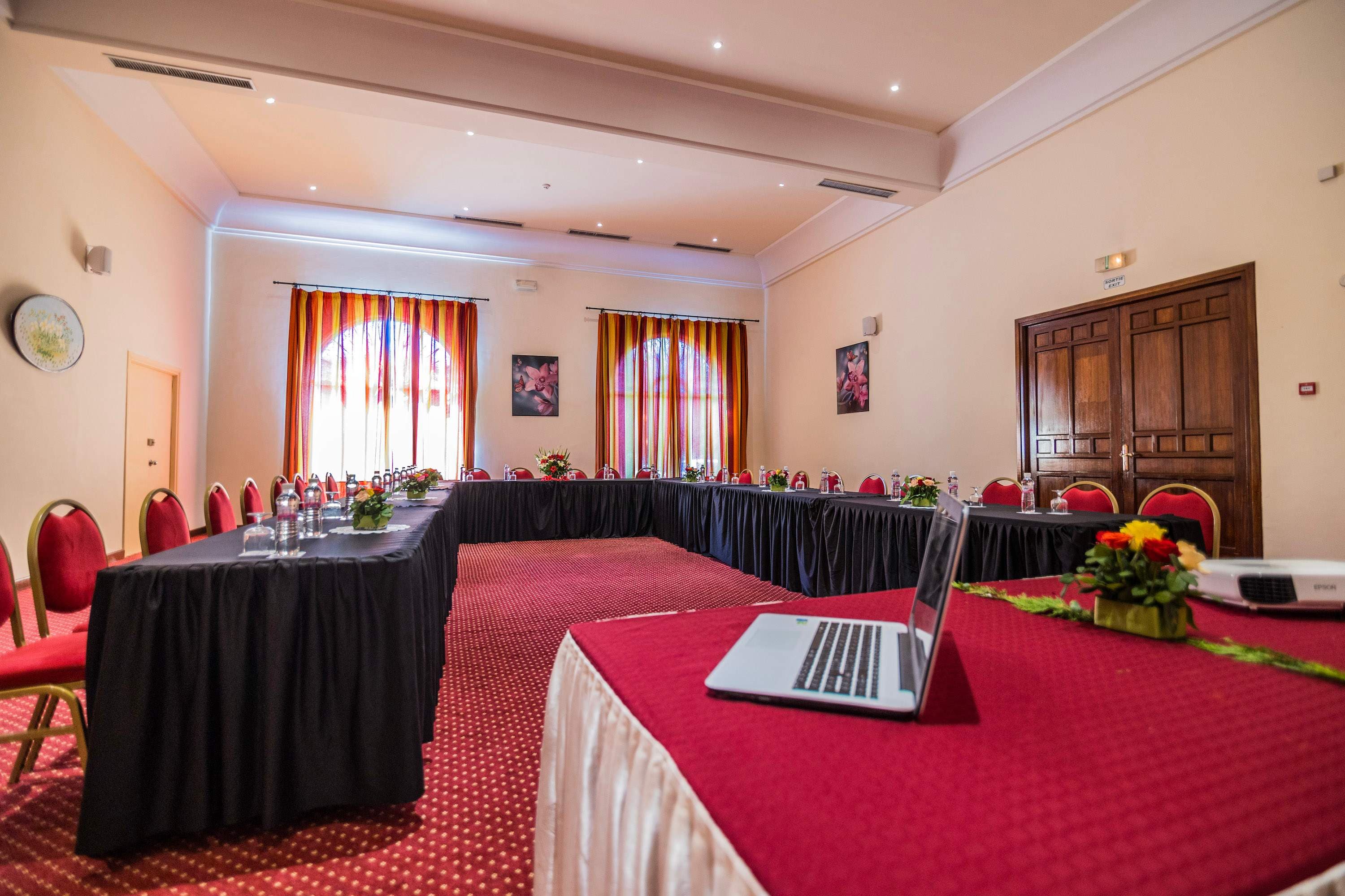 TMK Hotel Flora Park Ansicht 9