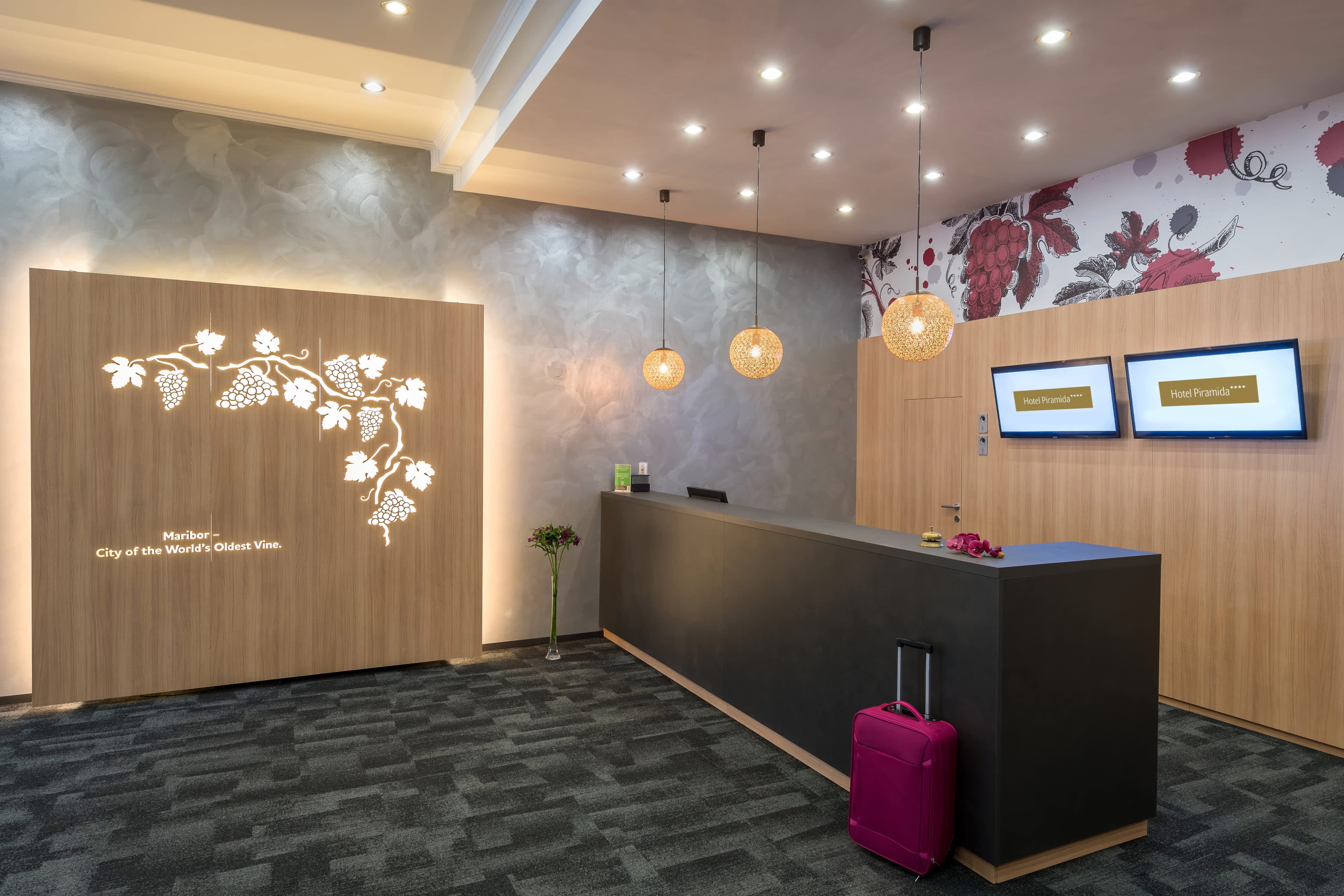 Hotel Piramida Ansicht 6