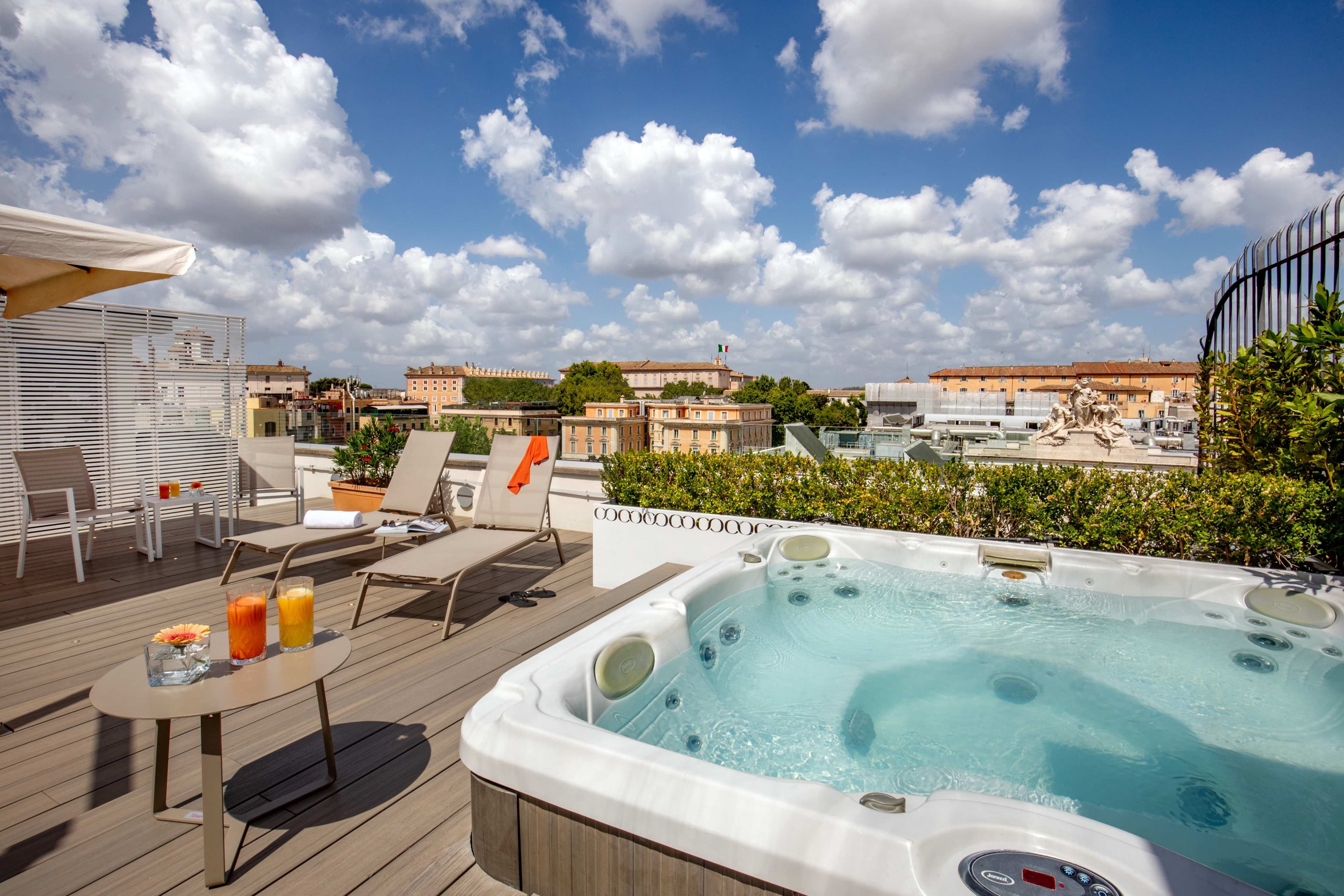 The Glam Hotel Ansicht 5