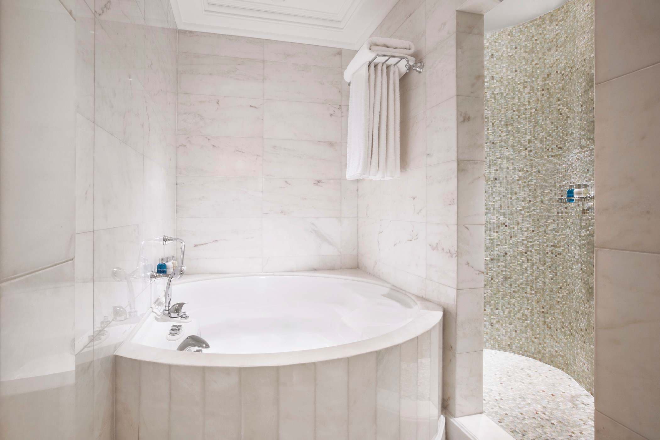 Hotel King George Ansicht 2