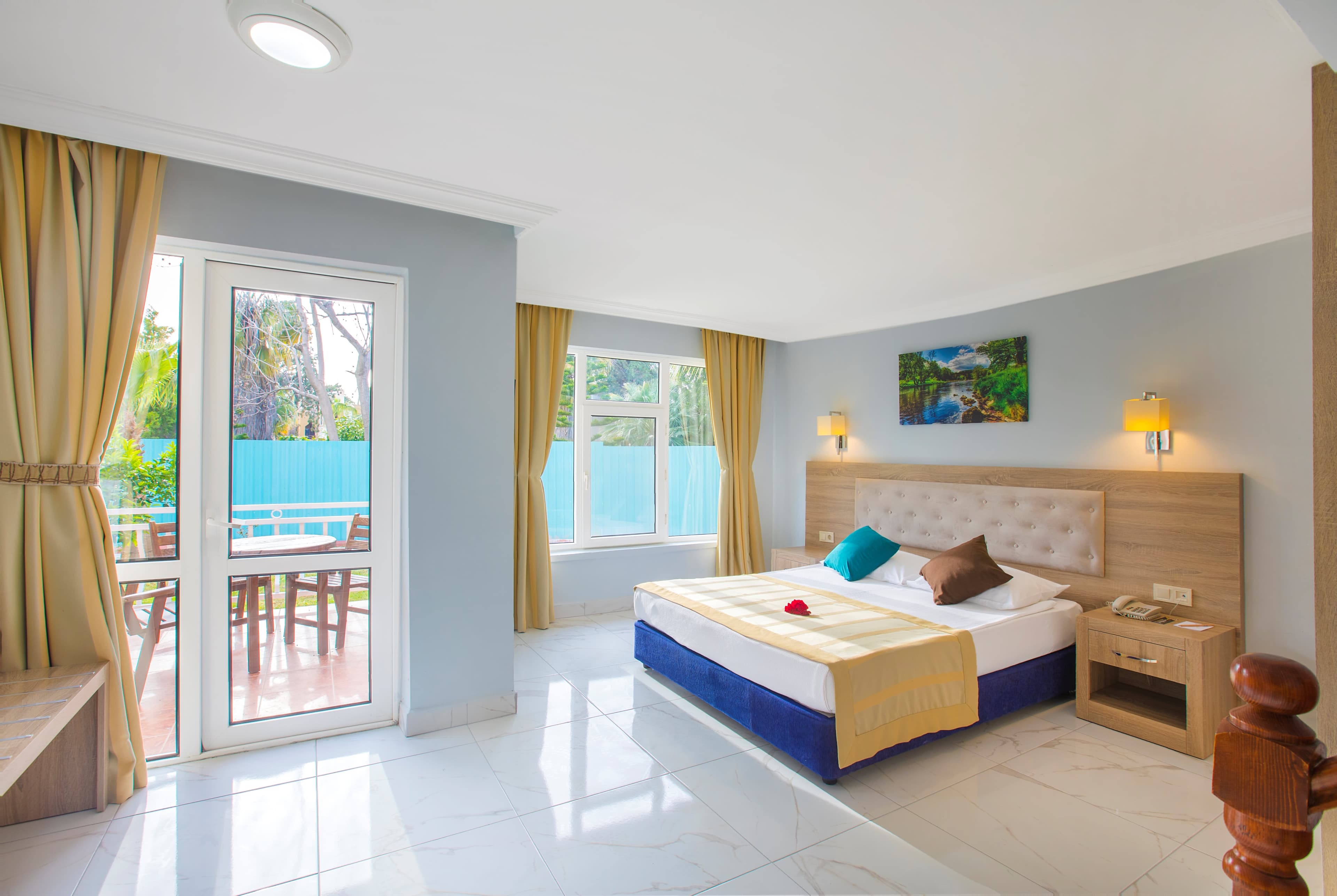 Mira Meridia Beach Hotel Ansicht 4