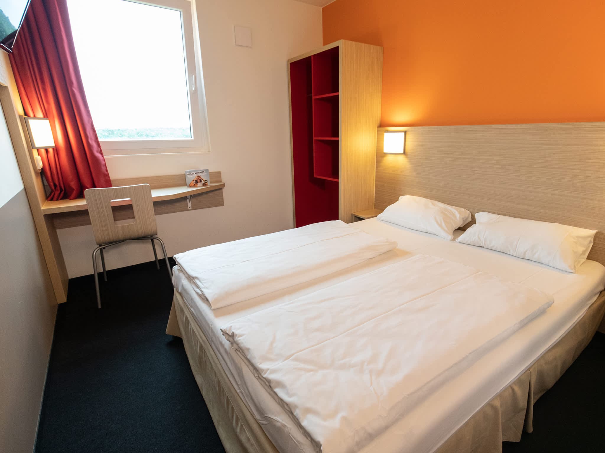 B&B Hotel Frankfurt-Airport Ansicht 3