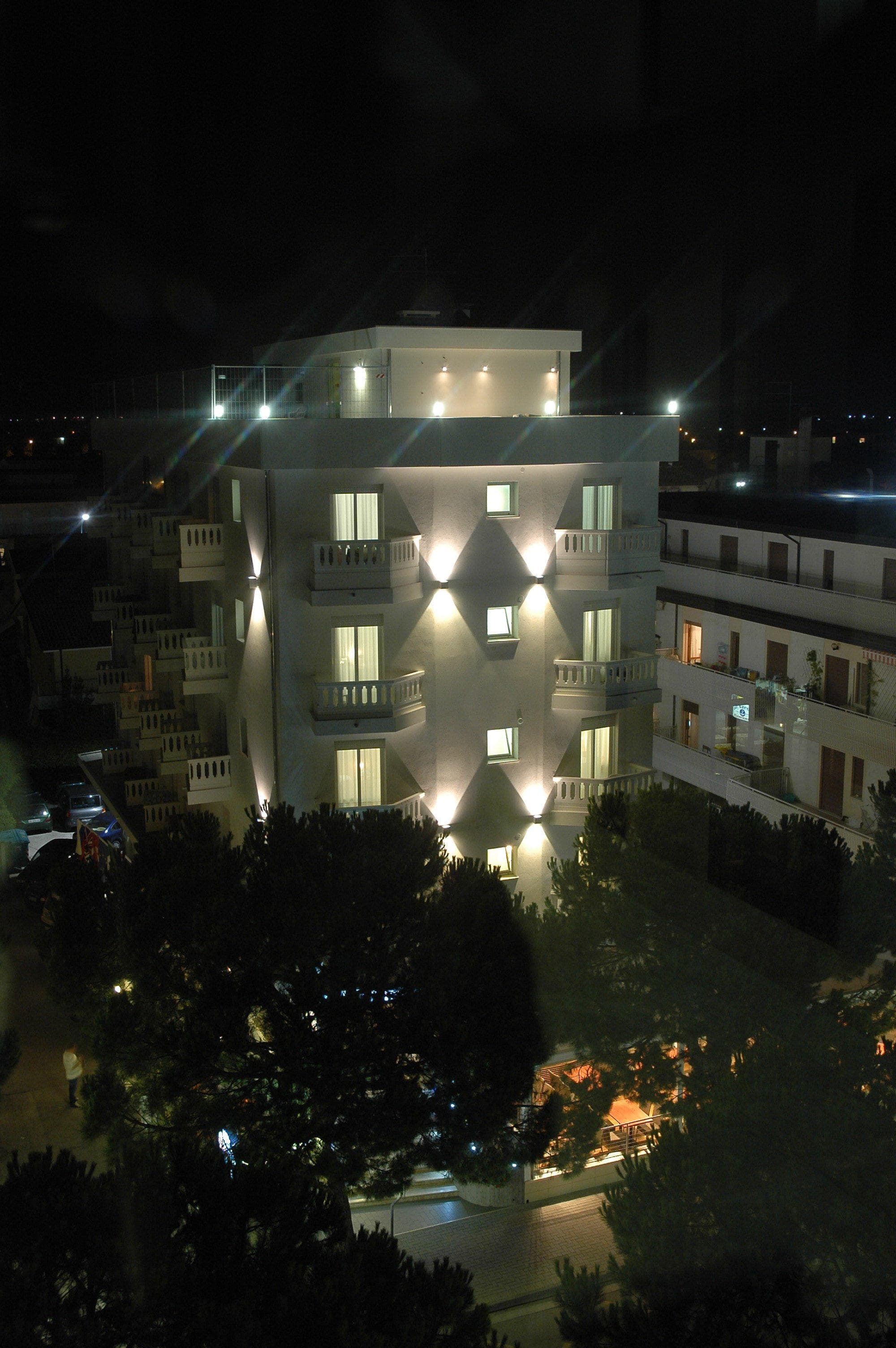 Hotel Tropical Ansicht 2