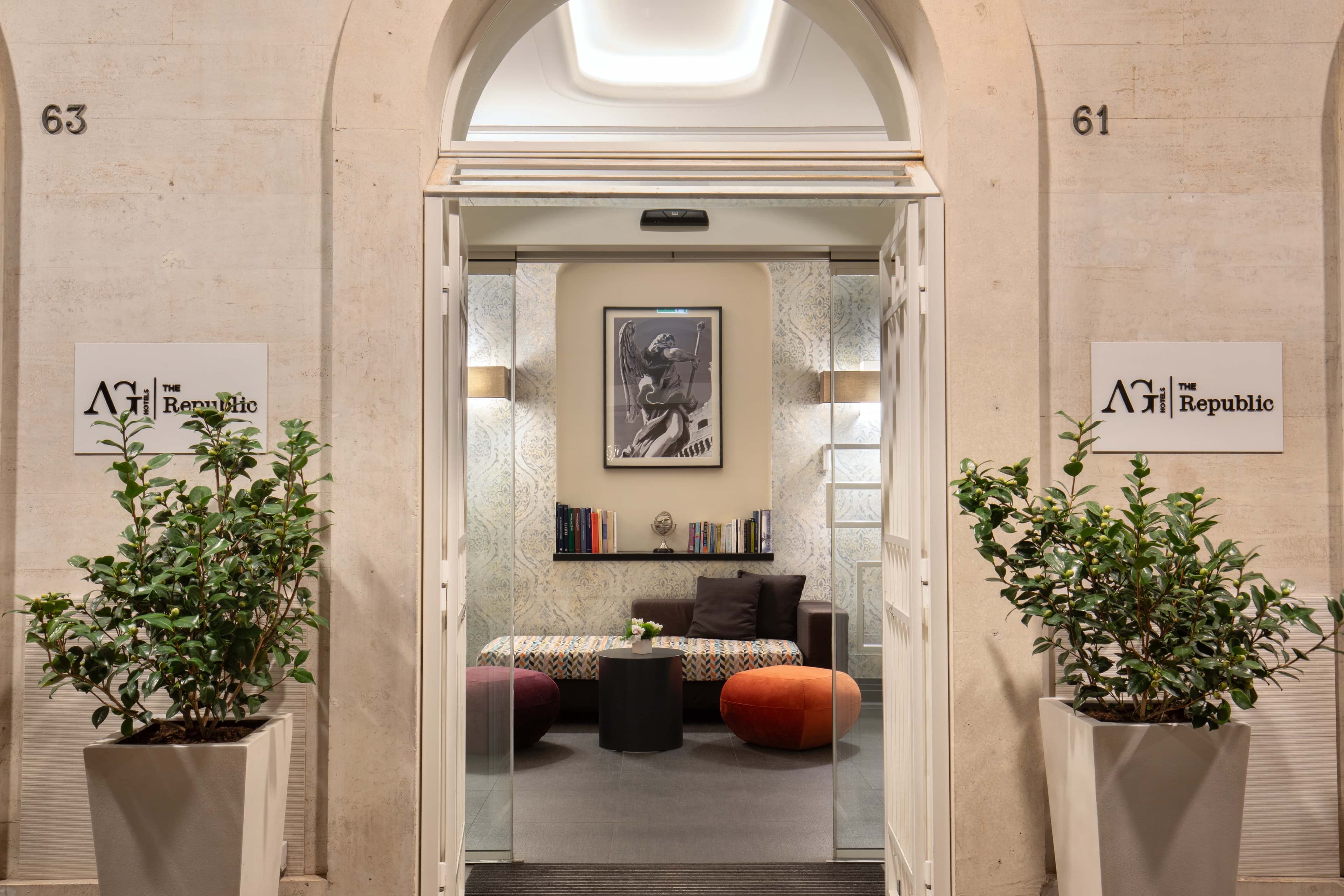 The Republic Hotel Ansicht 8