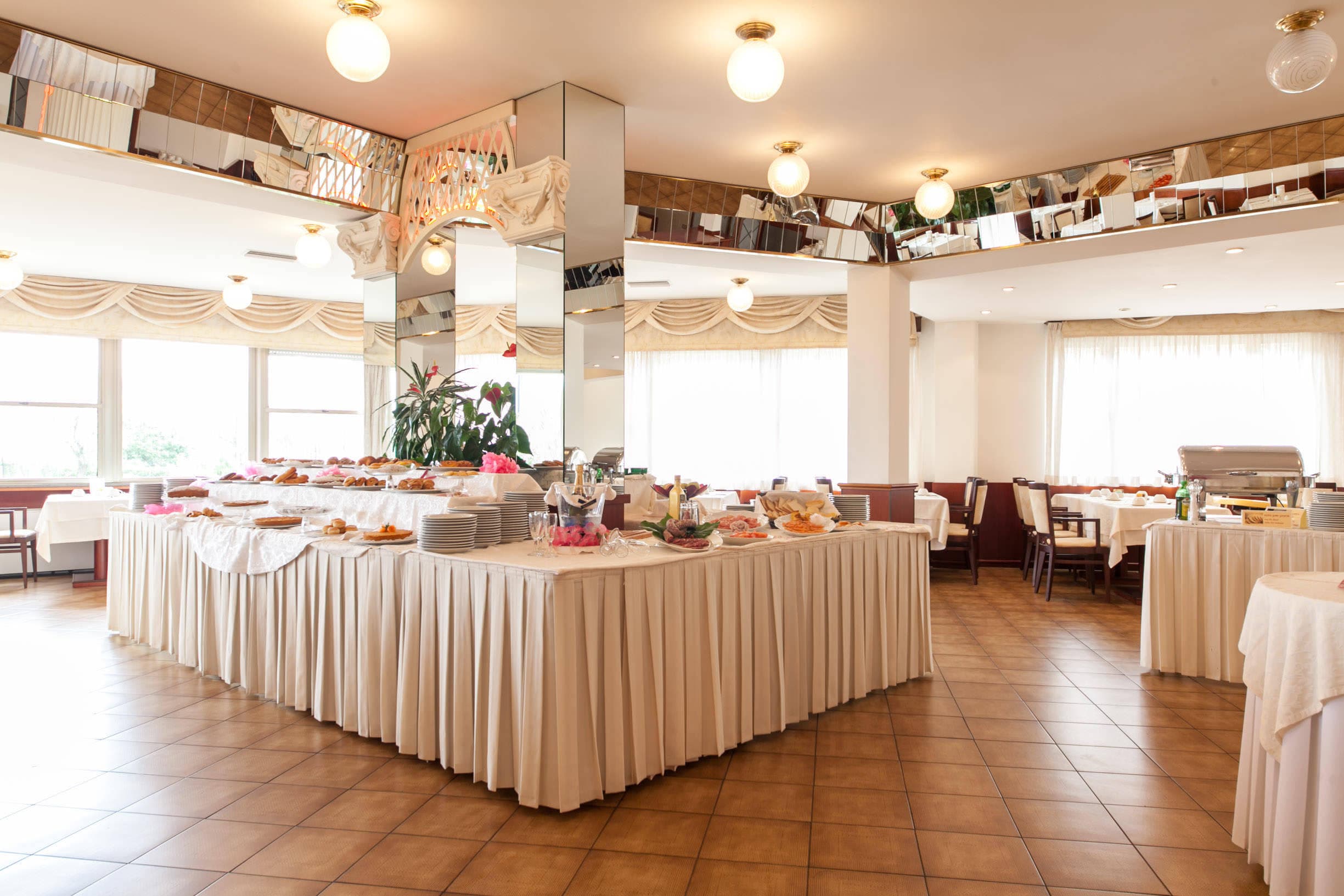 Hotel Universal Ansicht 10